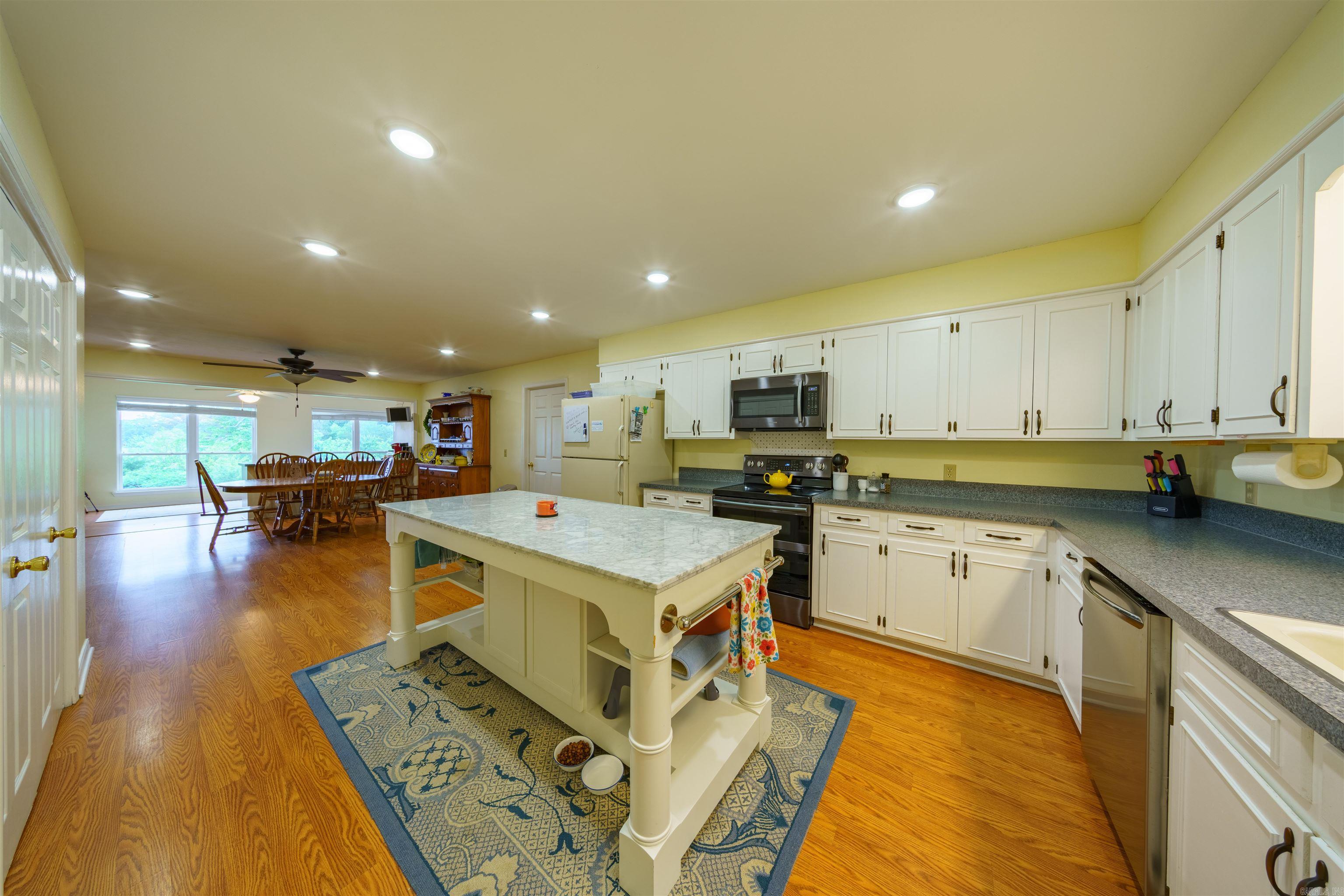 2535  Beach  Heber Springs, AR