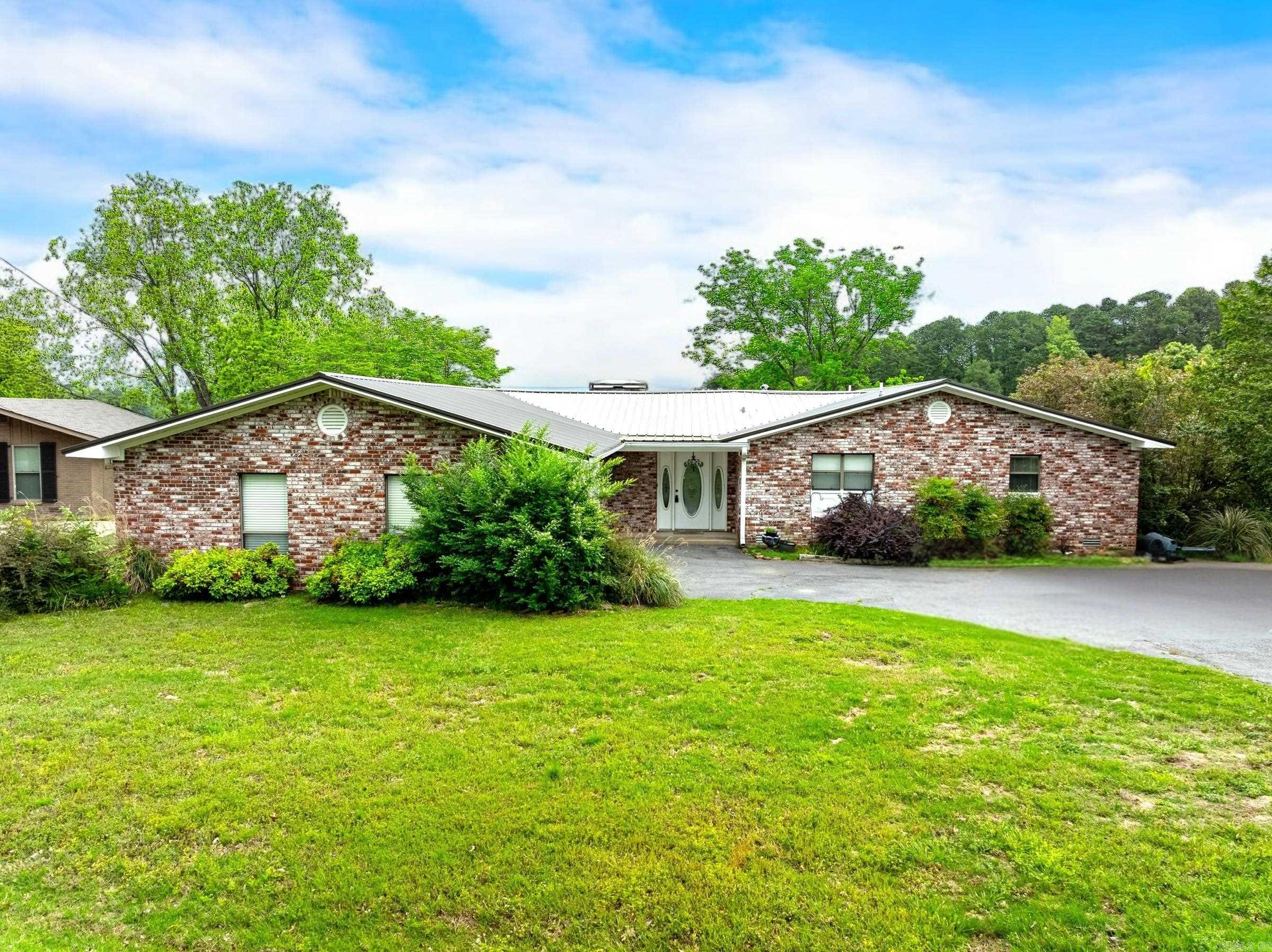 2535  Beach  Heber Springs, AR