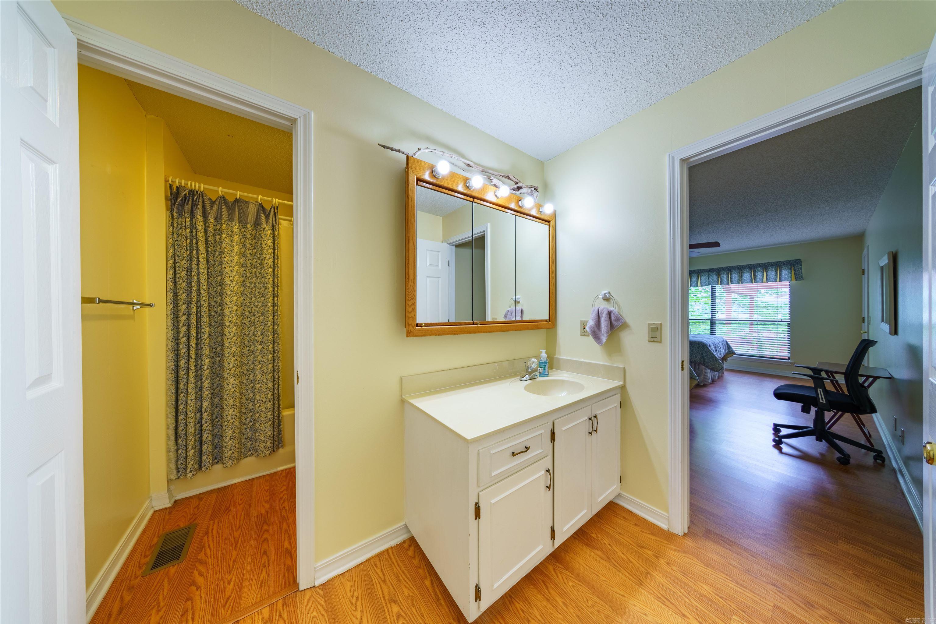 2535  Beach  Heber Springs, AR