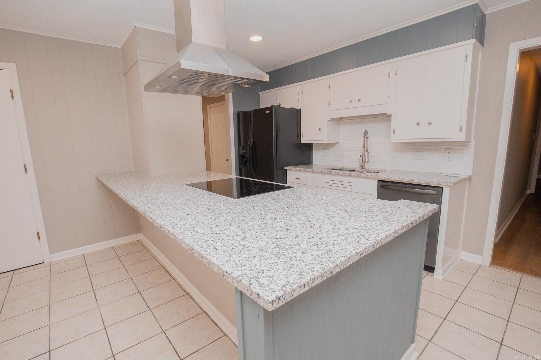 6905  White Oak  White Hall, AR