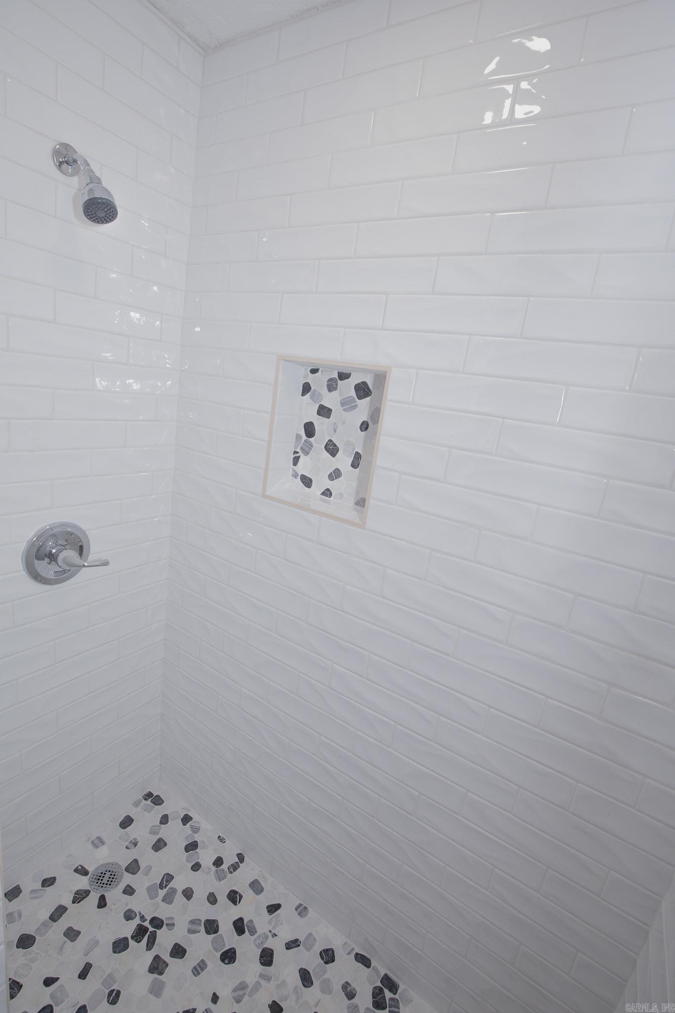 6905  White Oak  White Hall, AR