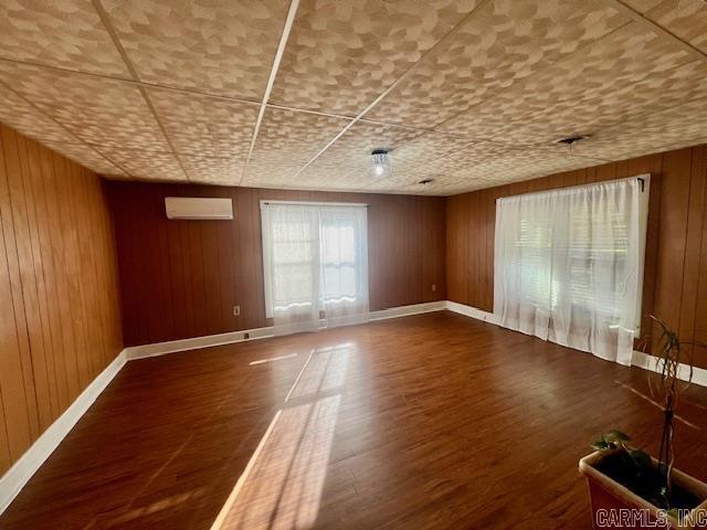 608 N  Main  Searcy, AR