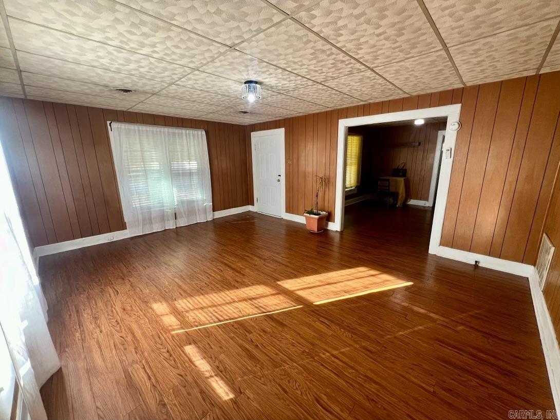 608 N  Main  Searcy, AR