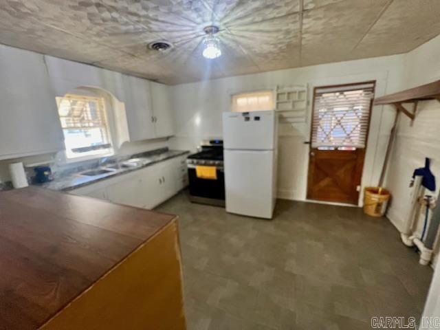 608 N  Main  Searcy, AR