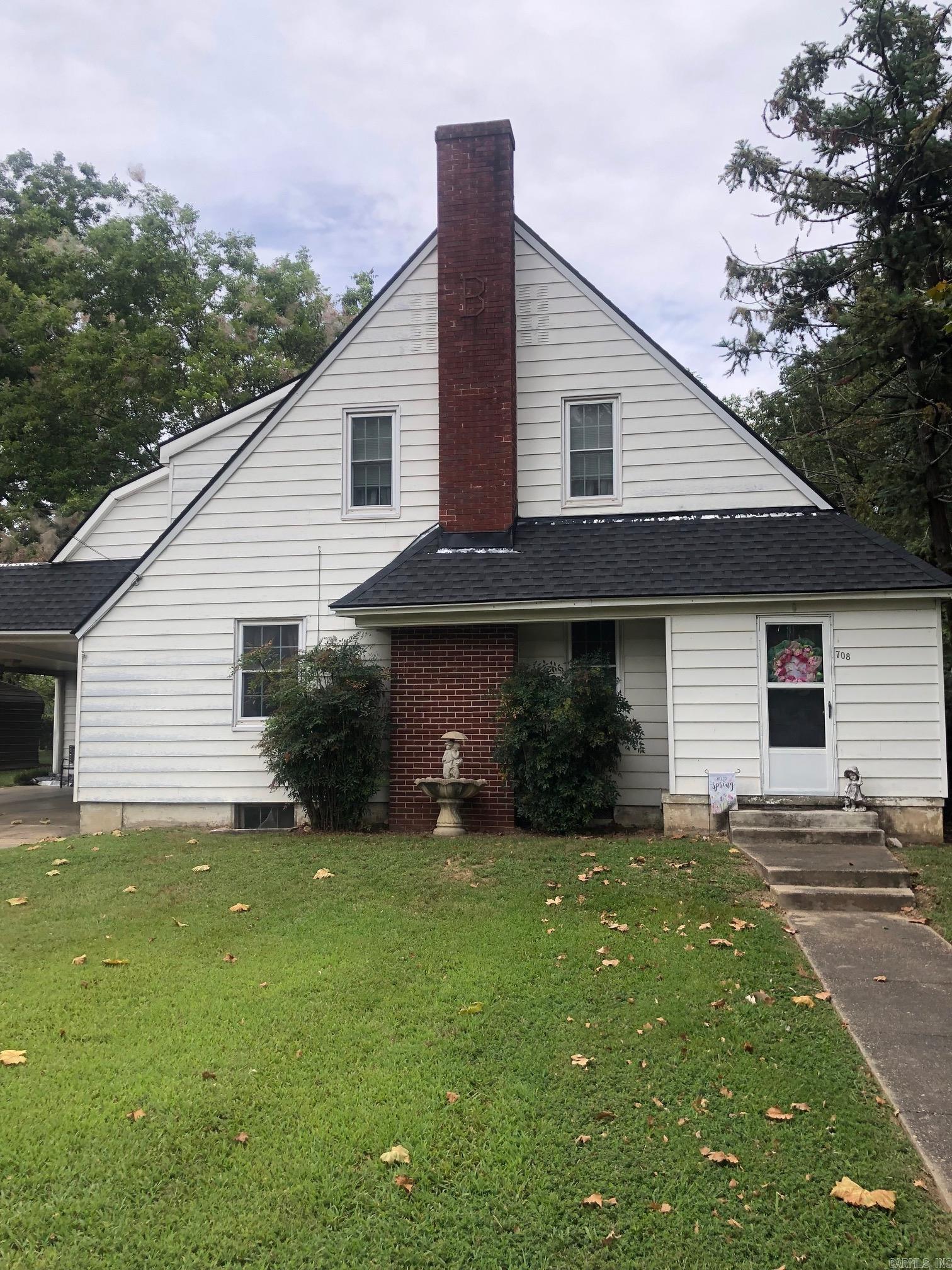 708 W 6th  Rector, AR