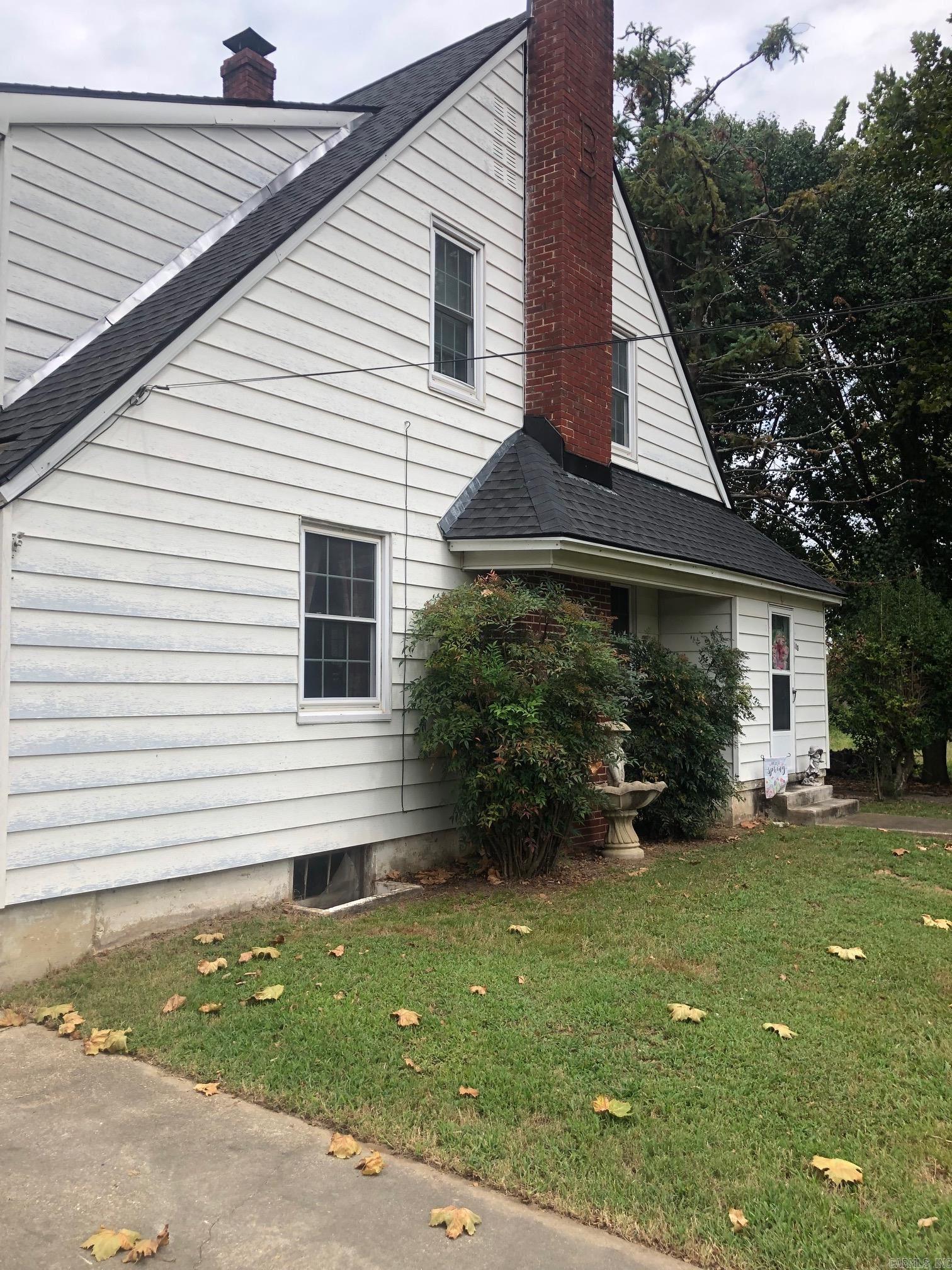 708 W 6th  Rector, AR