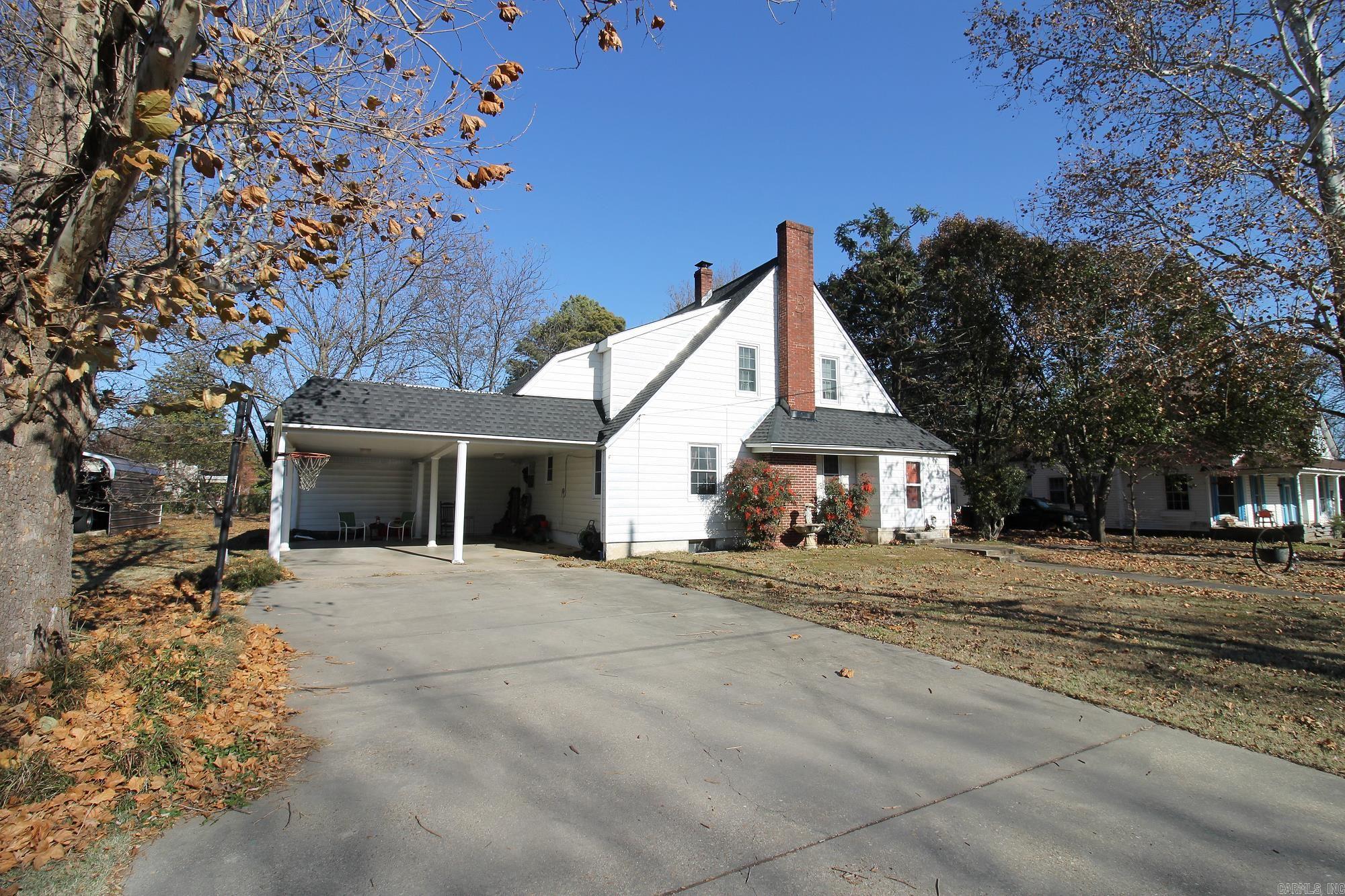 708 W 6th  Rector, AR