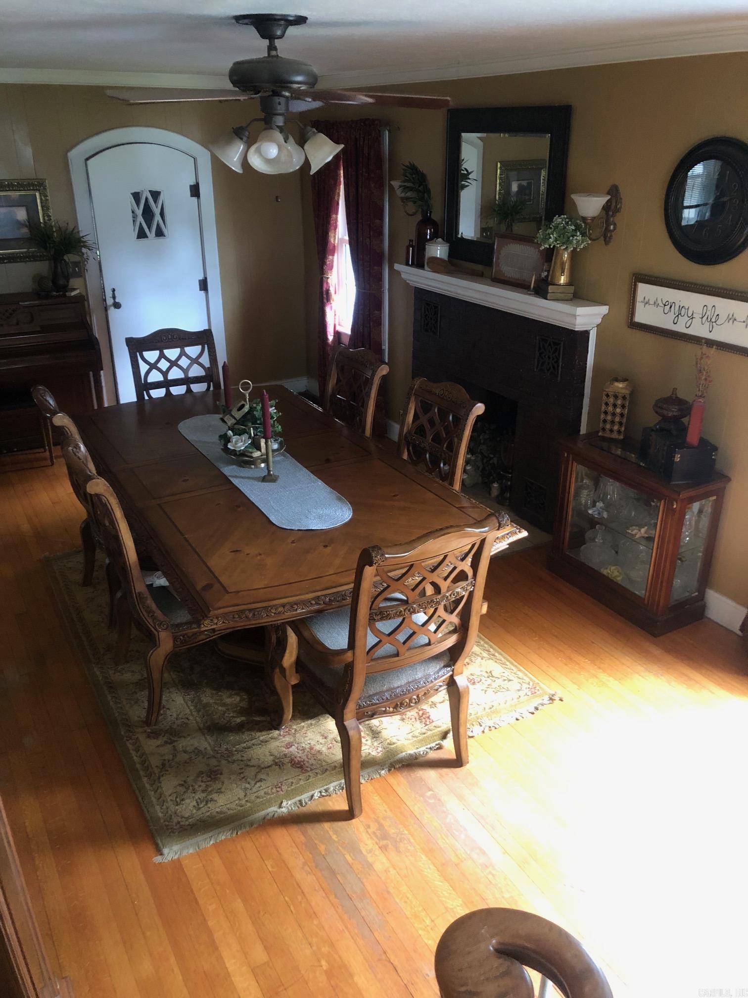 708 W 6th  Rector, AR