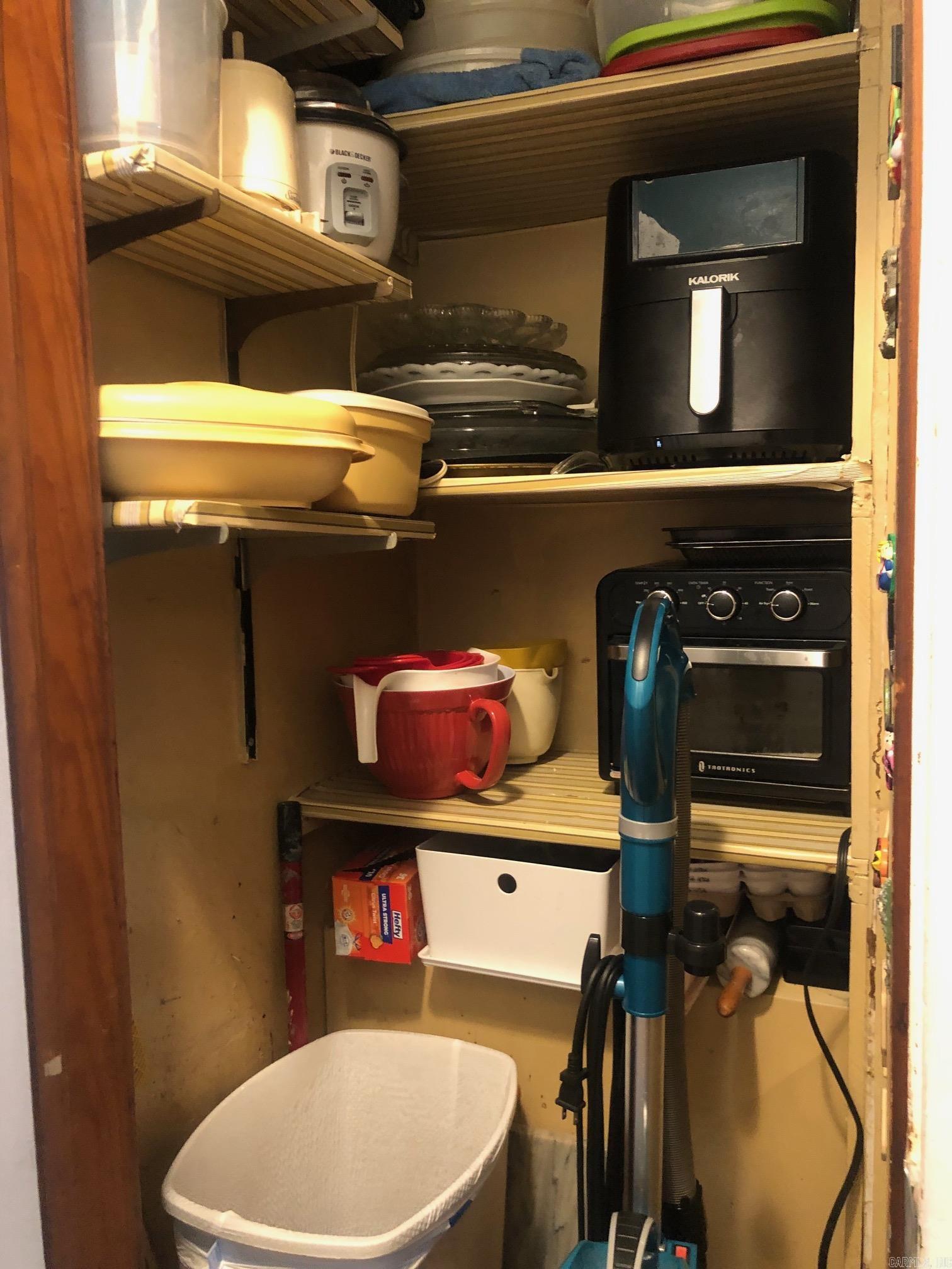 708 W 6th  Rector, AR