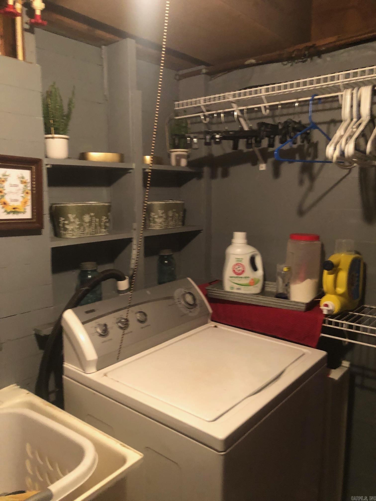 708 W 6th  Rector, AR