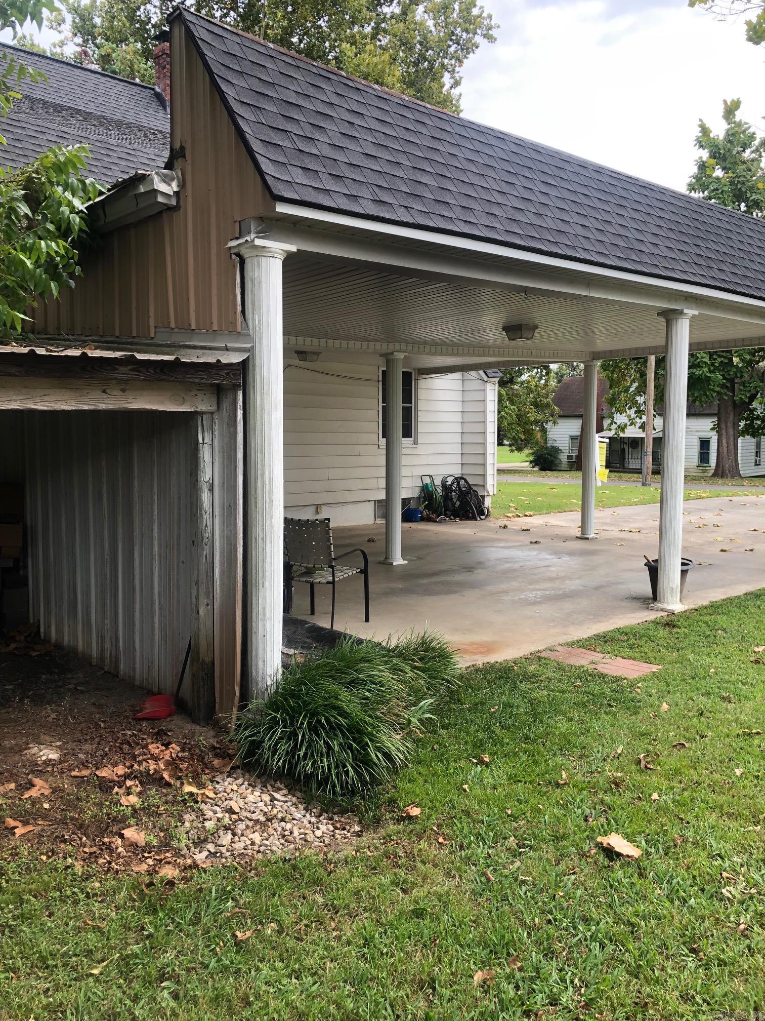 708 W 6th  Rector, AR