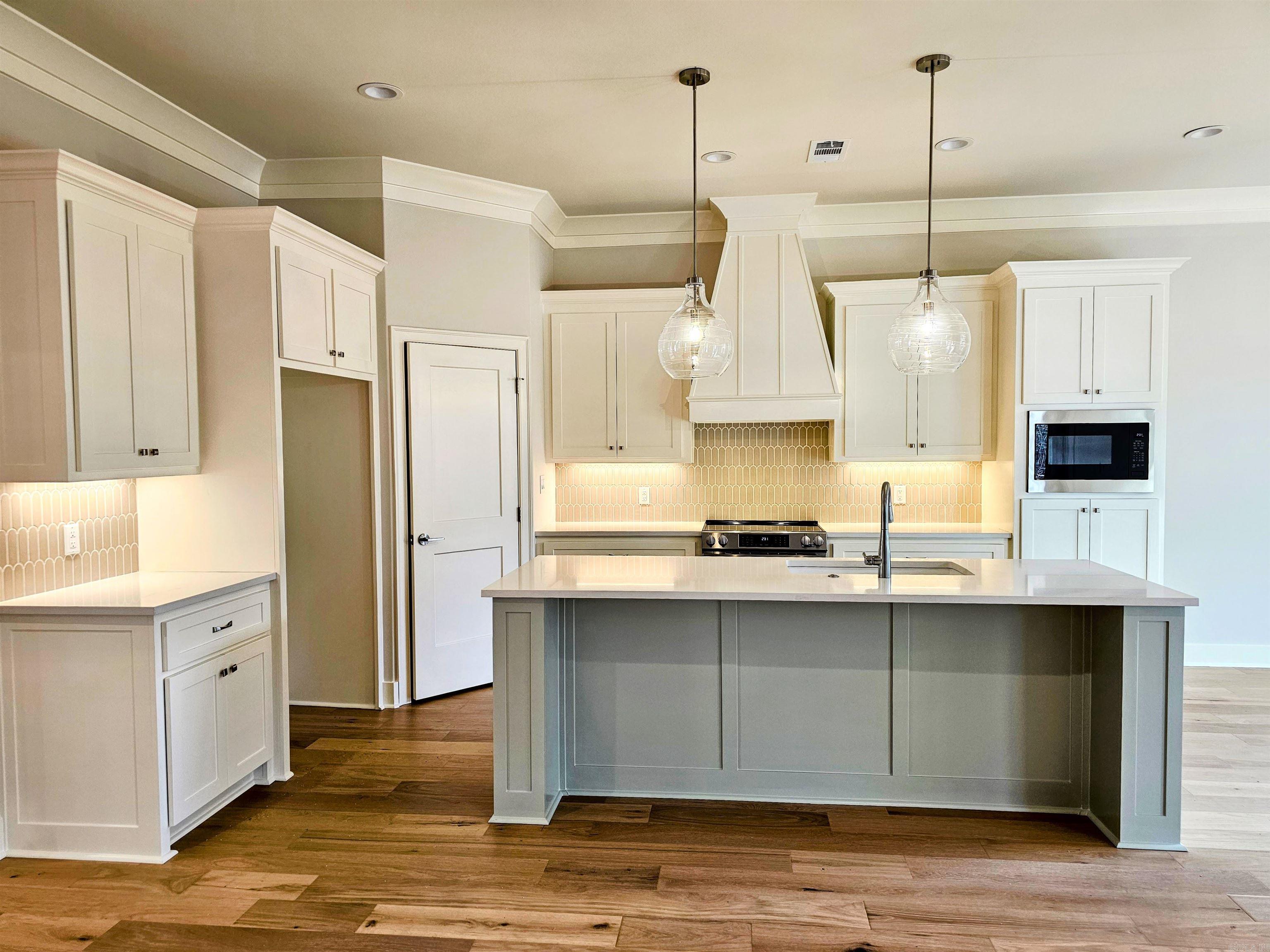 35  Pacifica  Hot Springs Village, AR