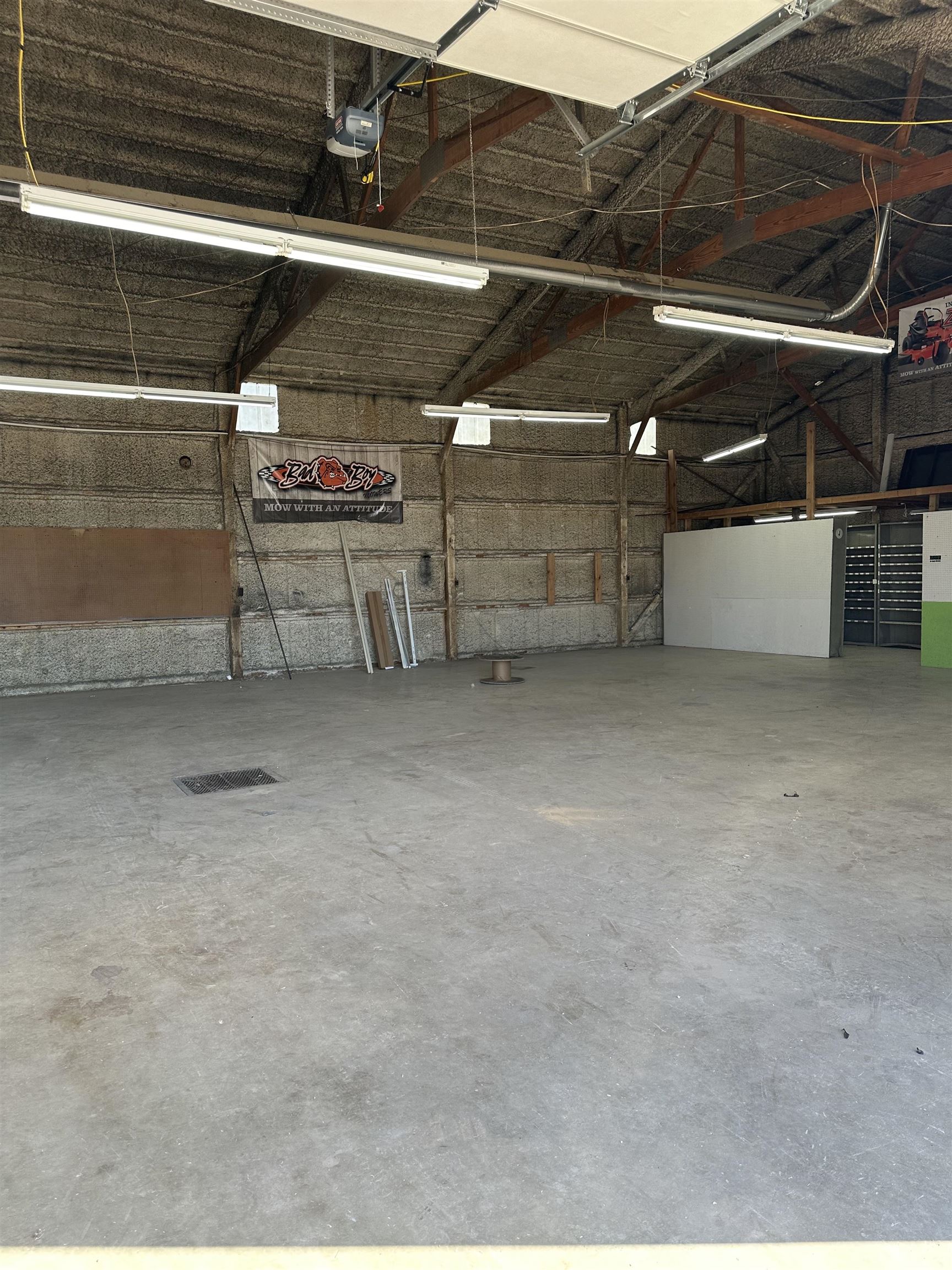 1344  Highway 62/412  Highland, AR