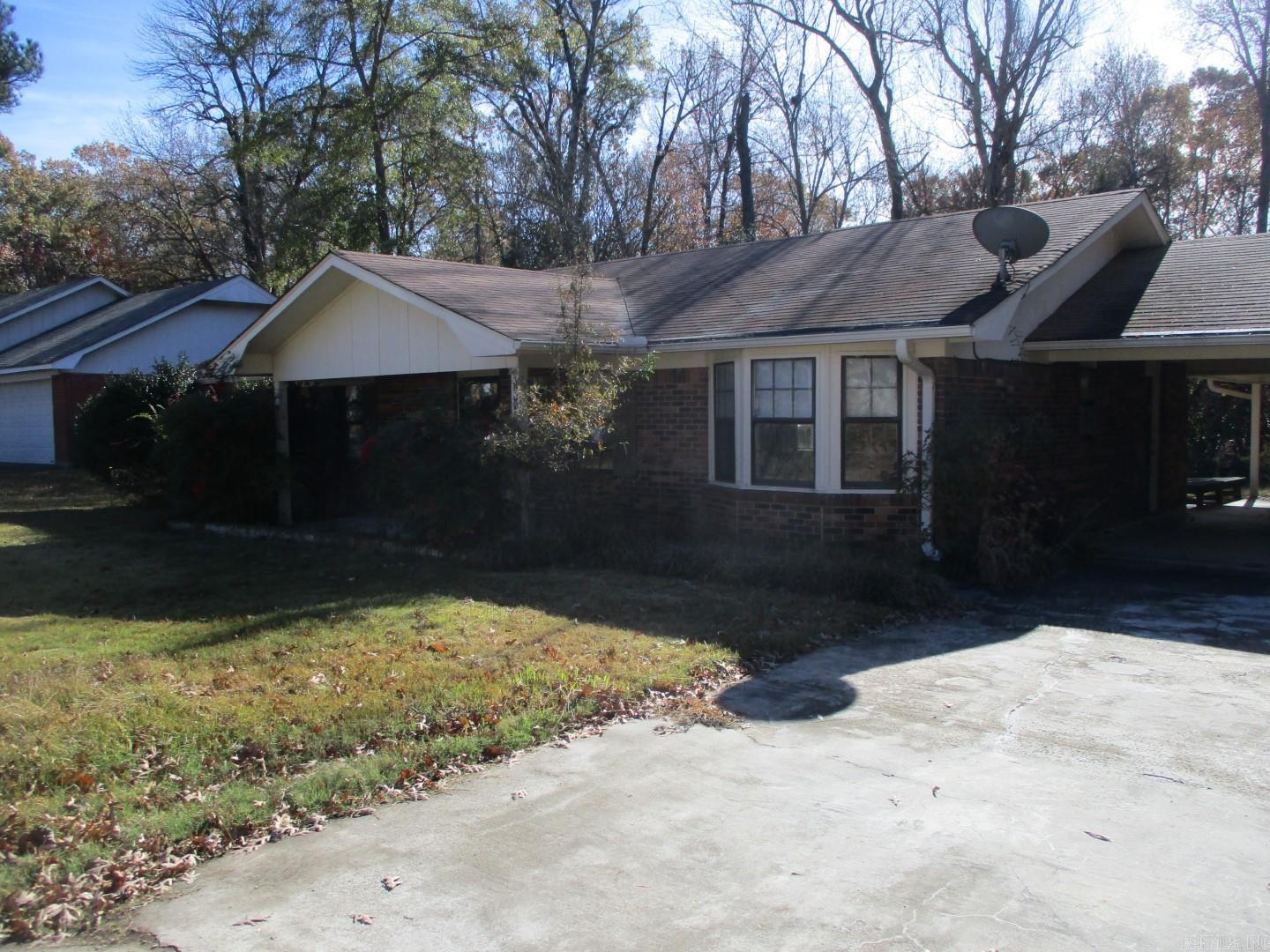 8006 S Pinewood  Pine Bluff, AR