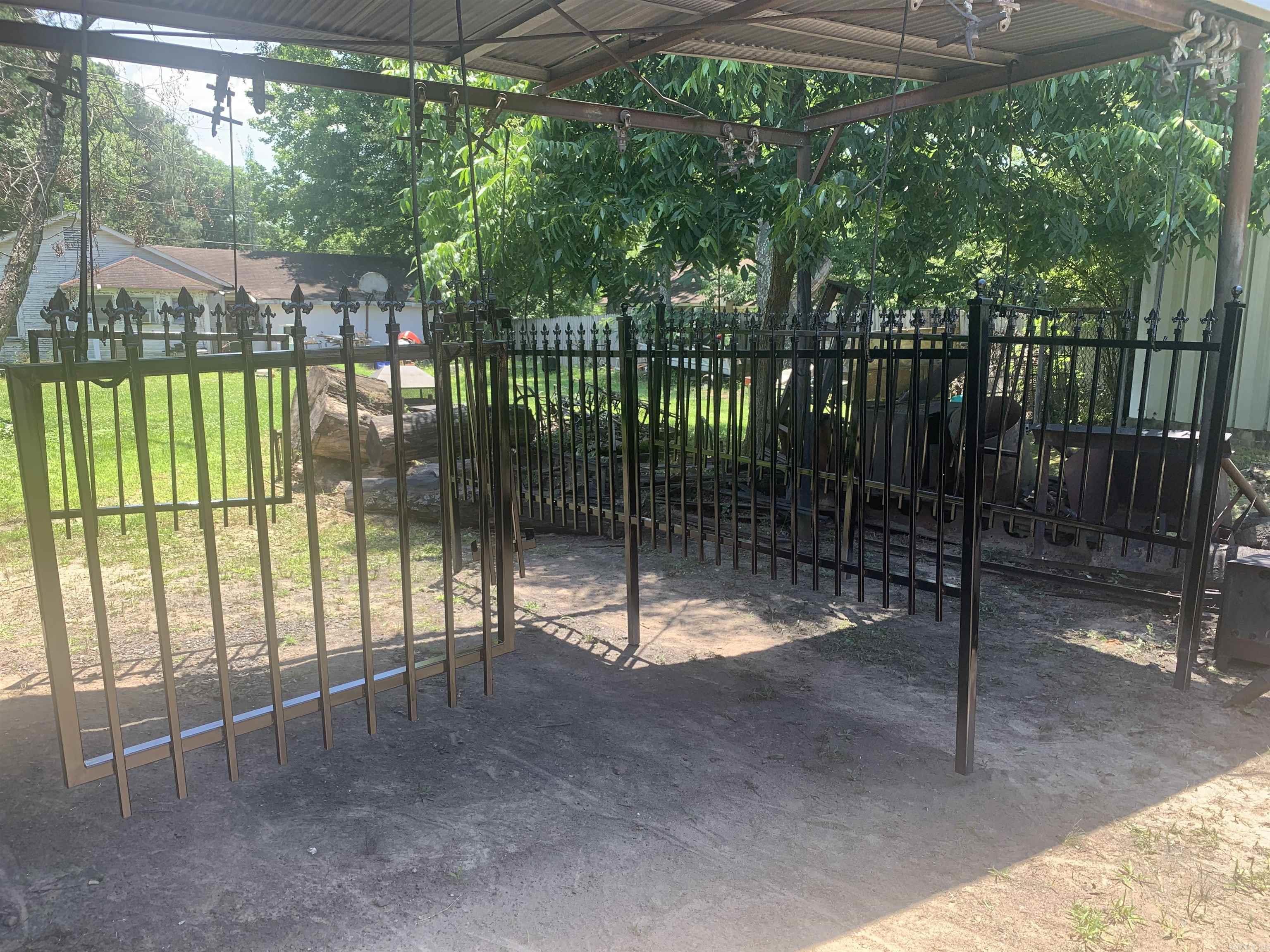 1301 W Pleasure  Searcy, AR