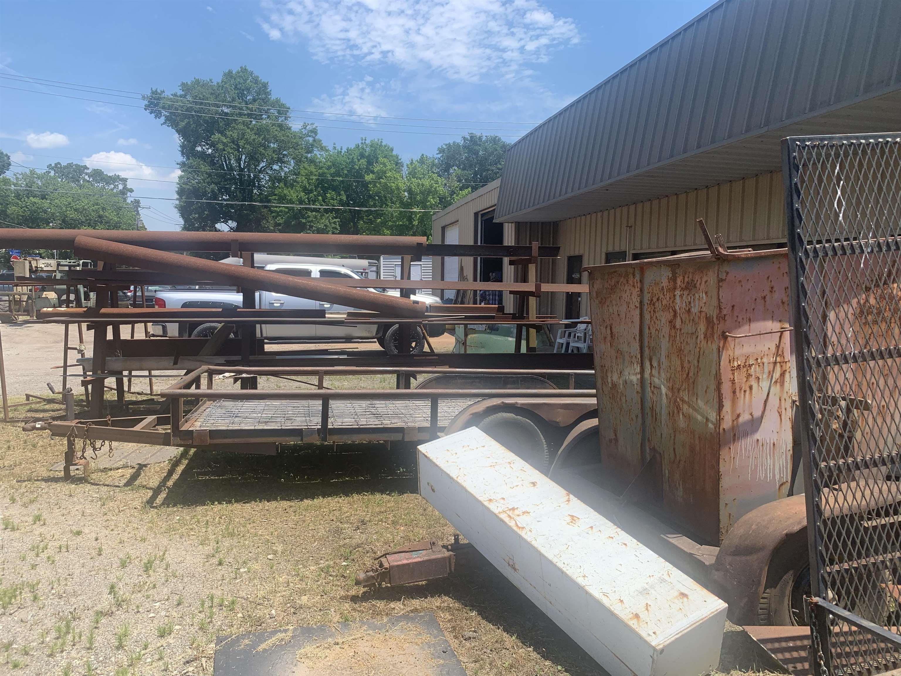 1301 W Pleasure  Searcy, AR