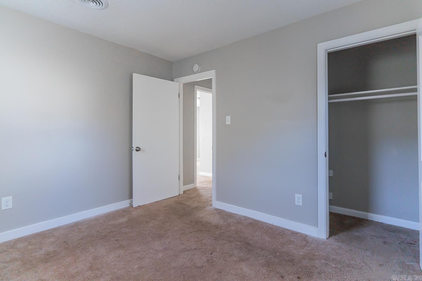 1912 E Barton  West Memphis, AR