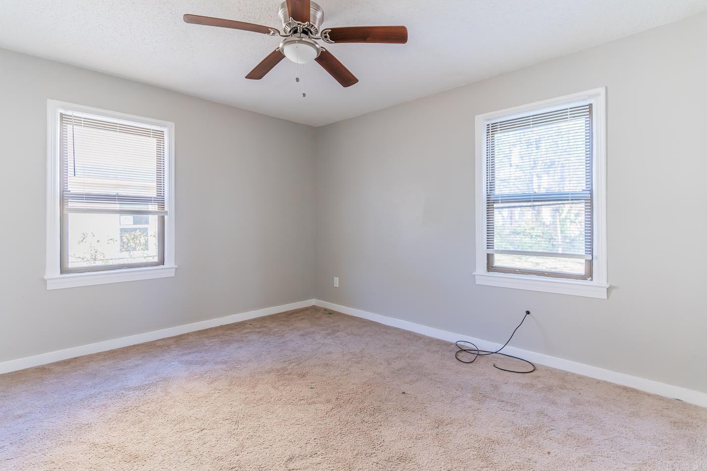 1912 E Barton  West Memphis, AR