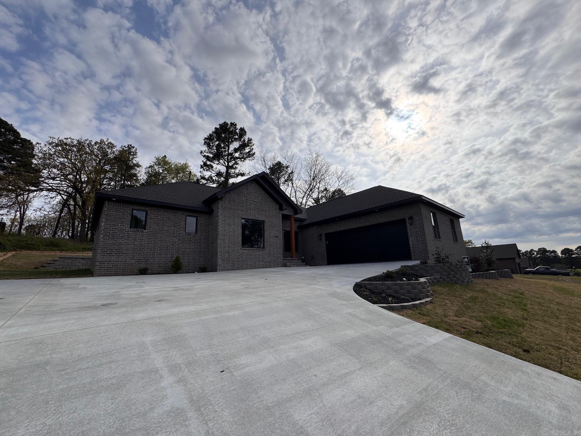 614 Adamson Searcy, AR 72143