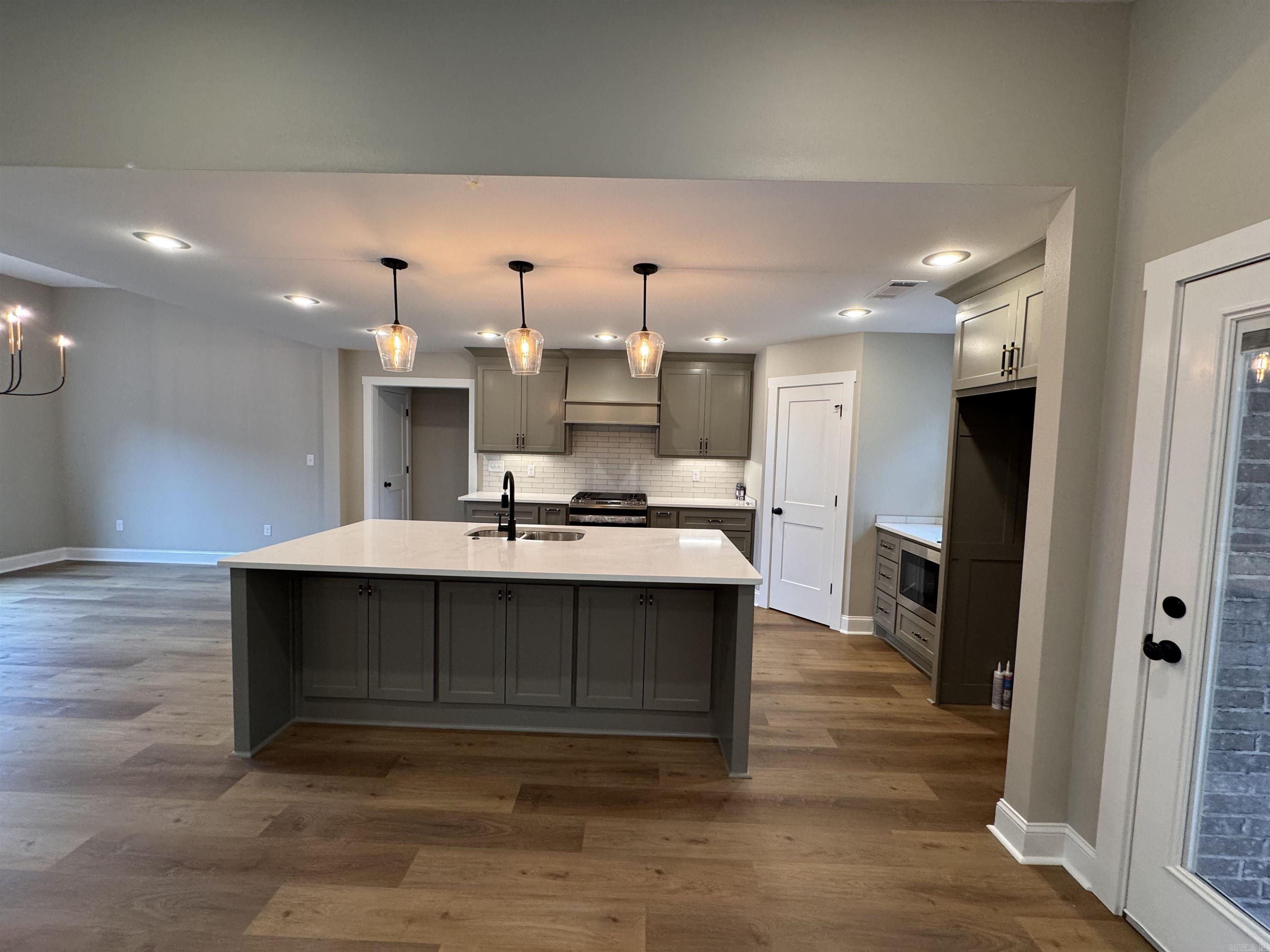 614 Adamson Searcy, AR 72143