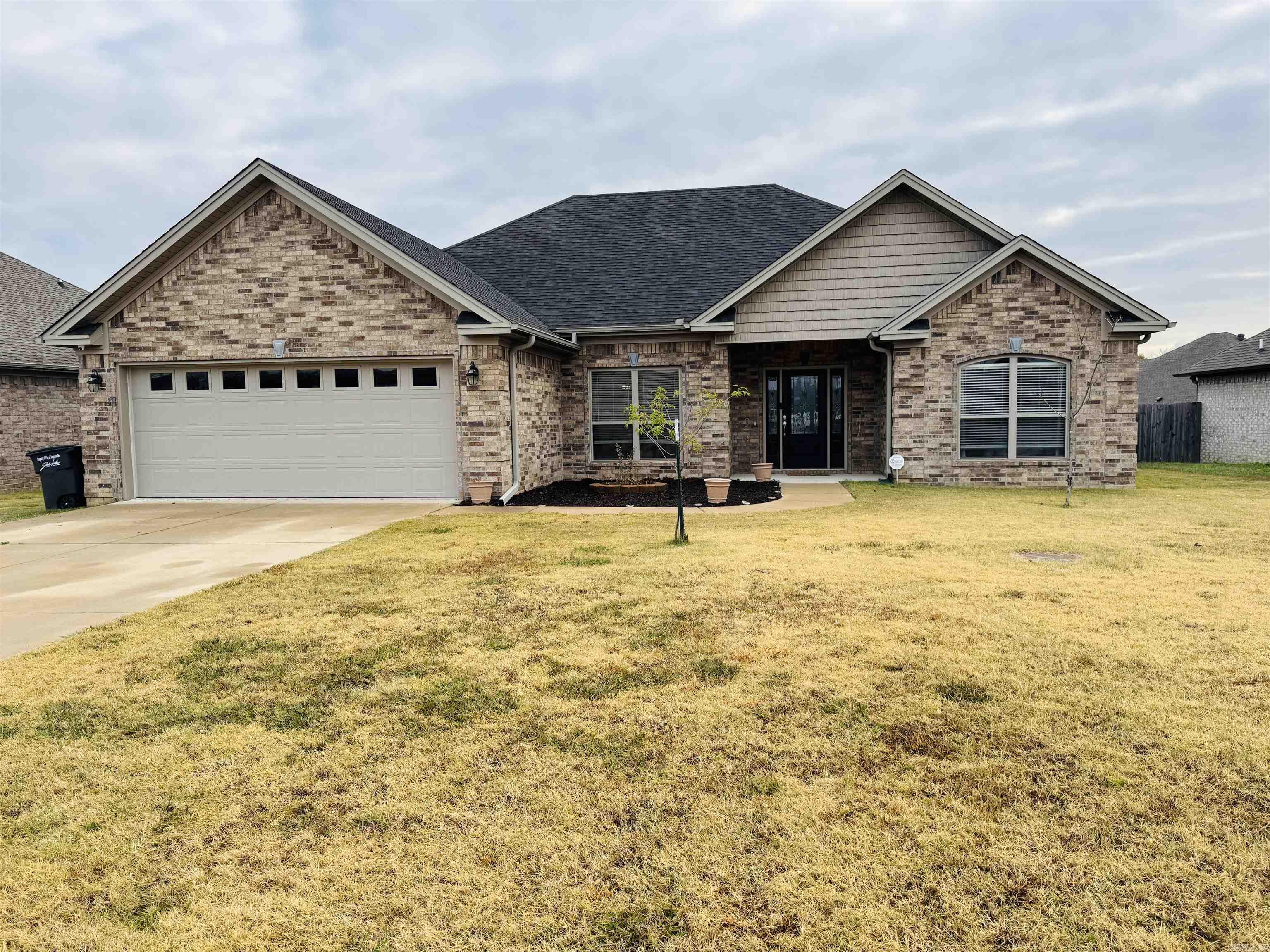 5112 DeQunicy Drive Jacksonville, AR 72076