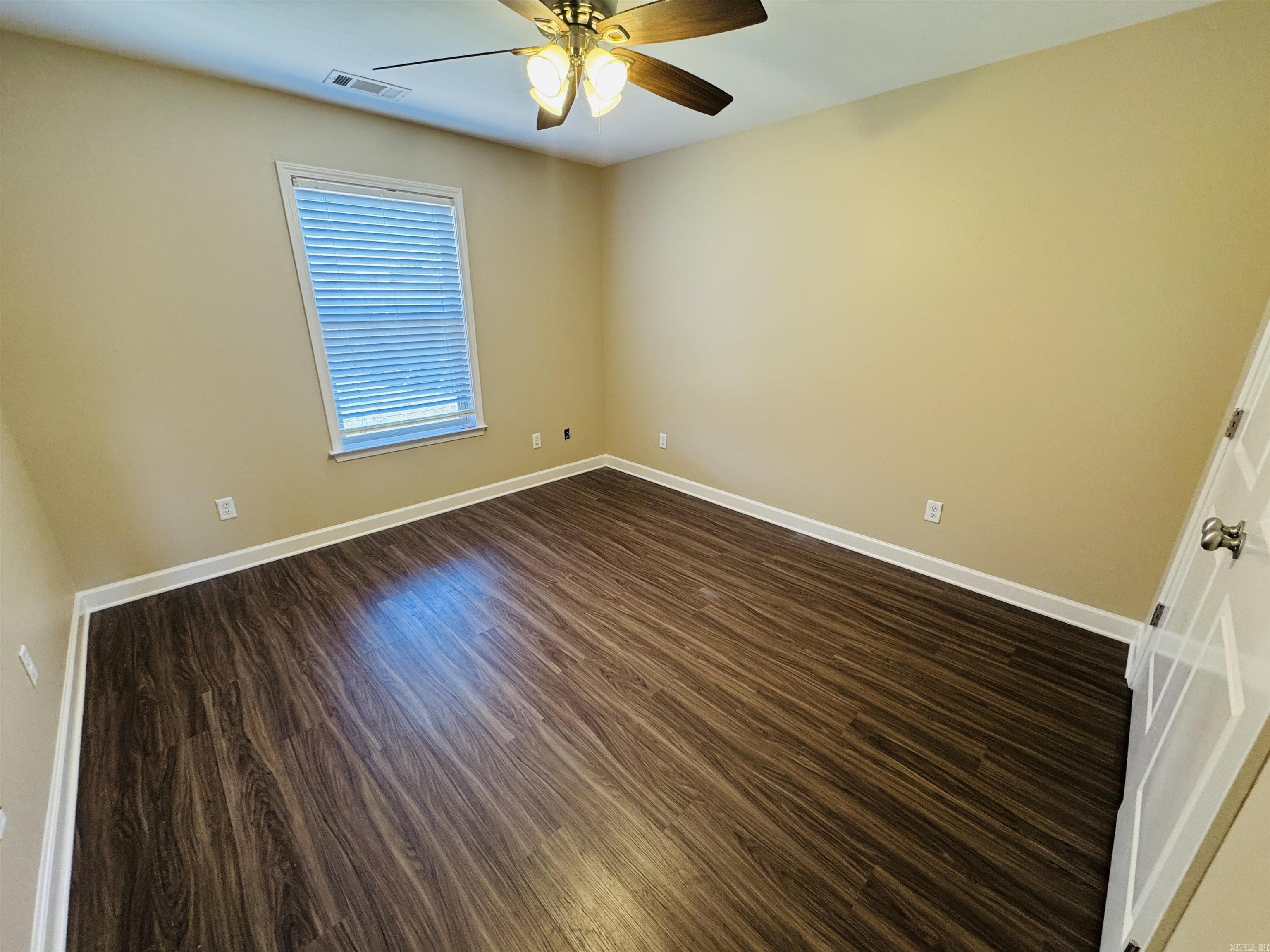 5112 DeQunicy Drive Jacksonville, AR 72076