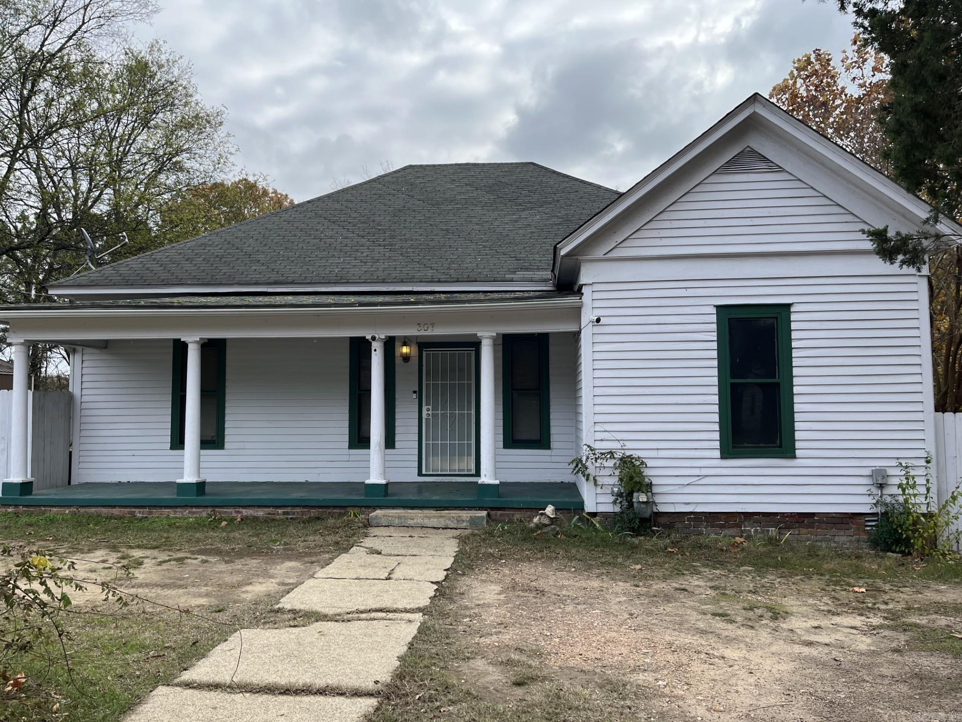 307 N 4th Street  Benton, AR