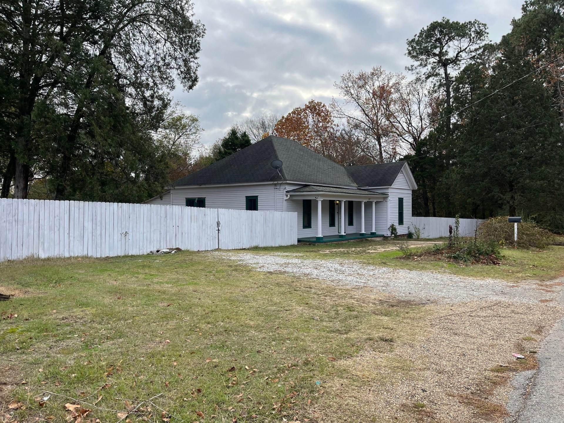 307 N 4th Street  Benton, AR