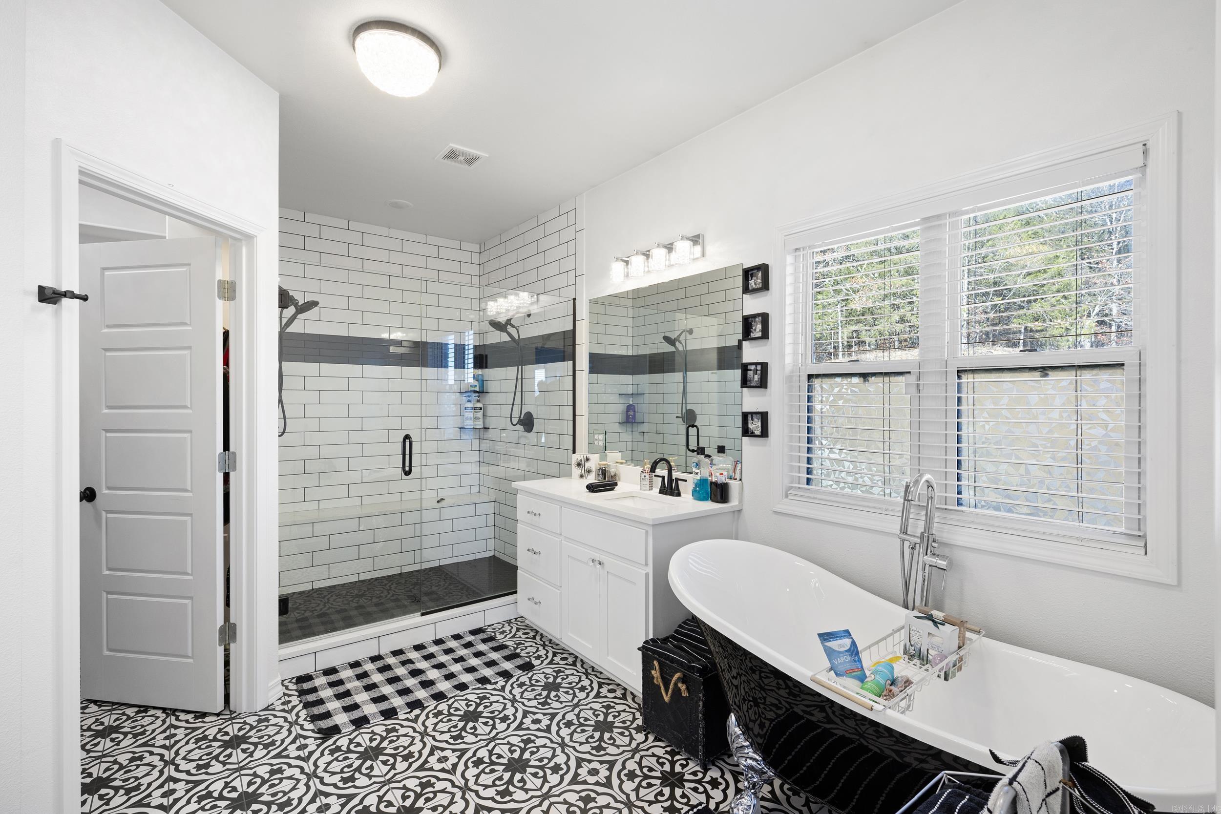 1118 Private Road 2648  Lamar, AR