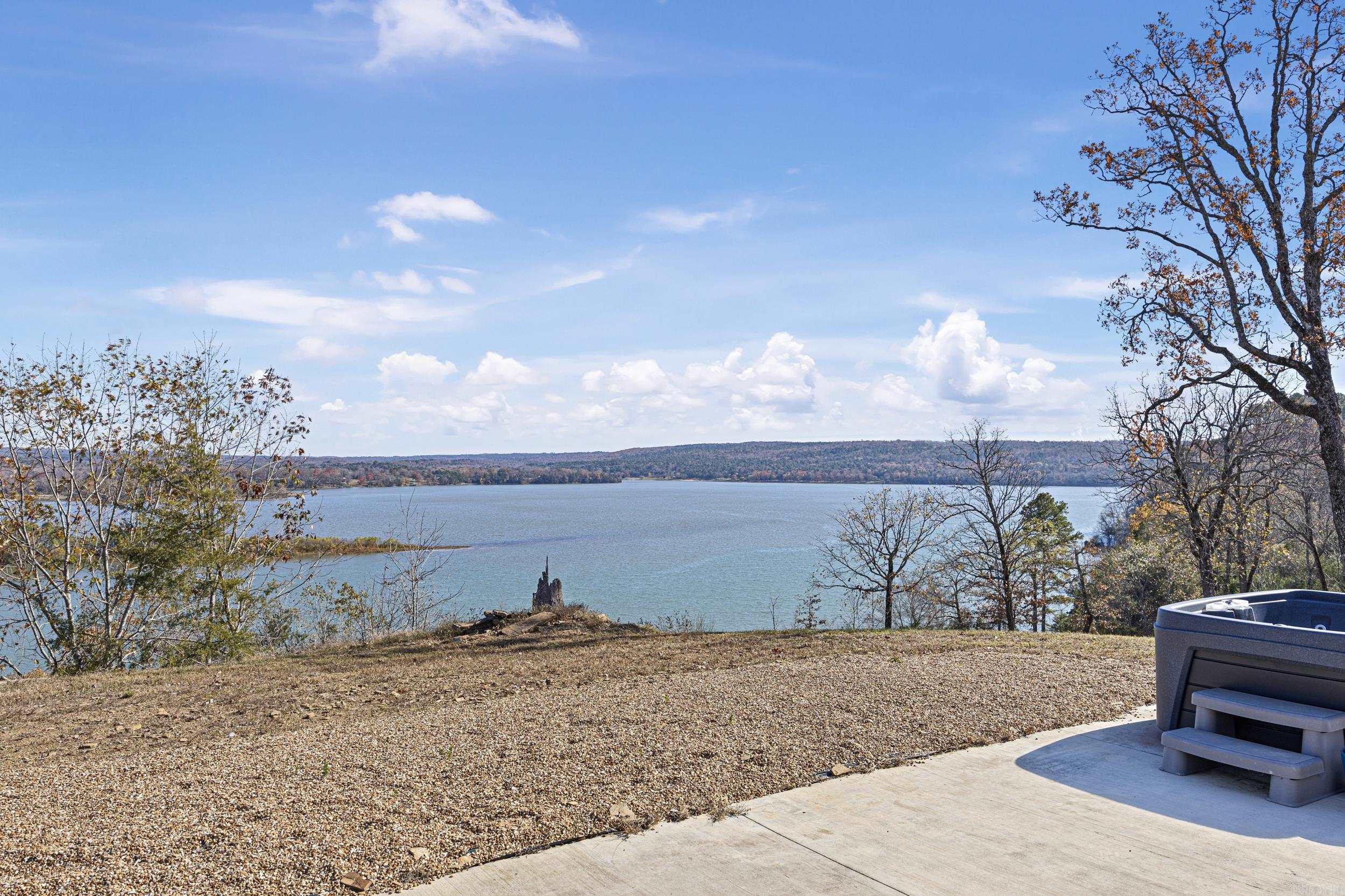 1118 Private Road 2648  Lamar, AR