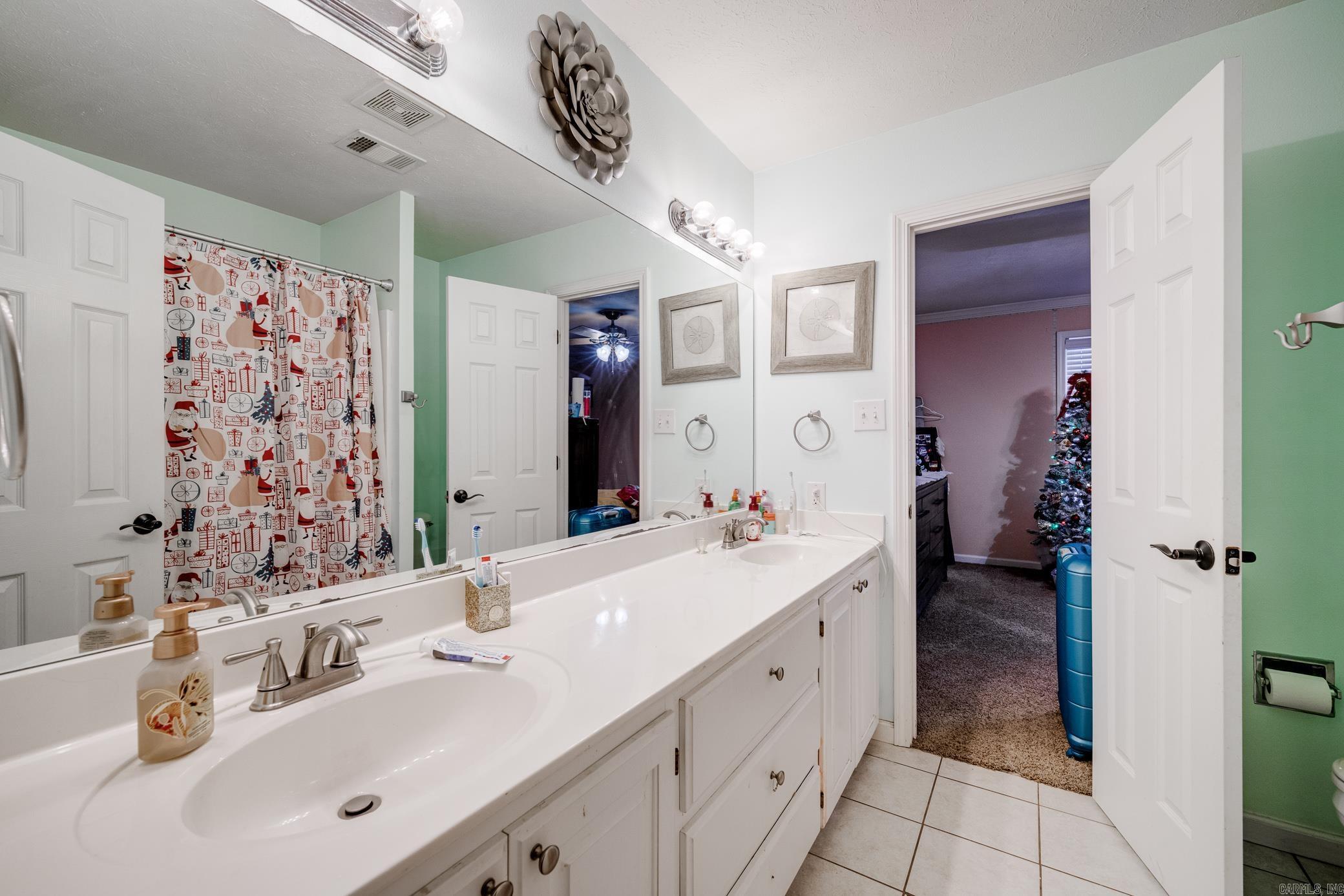 26  Trenton Drive  Greenbrier, AR