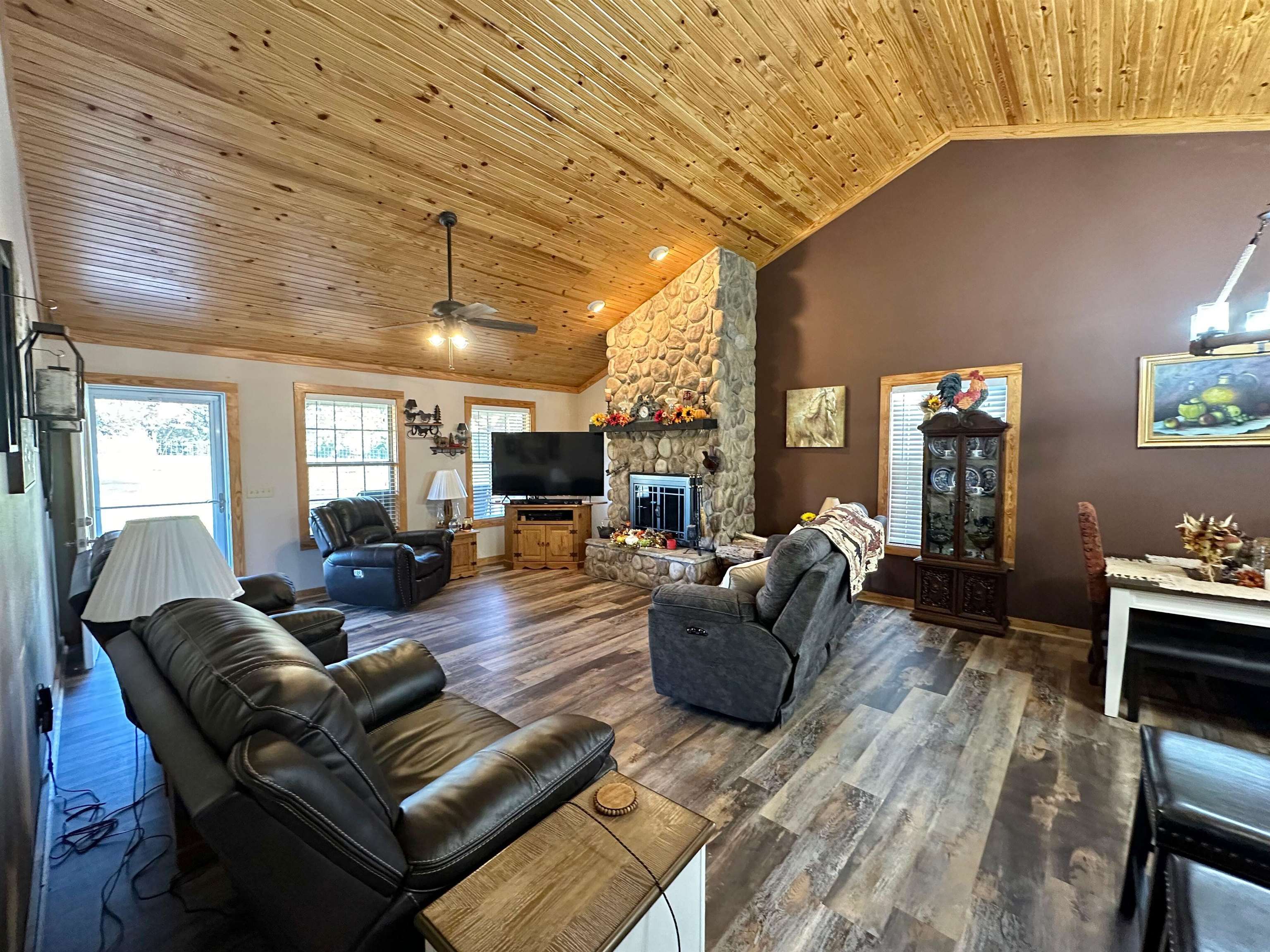 8997  Highway 9  Mountain View, AR
