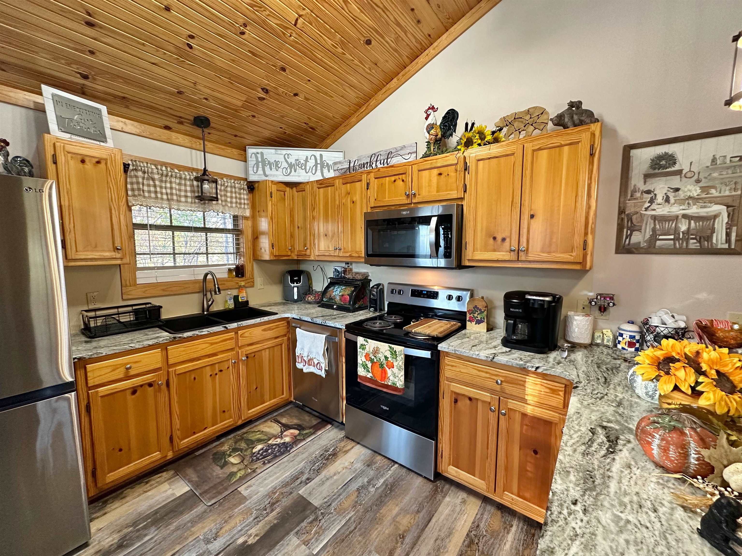 8997  Highway 9  Mountain View, AR