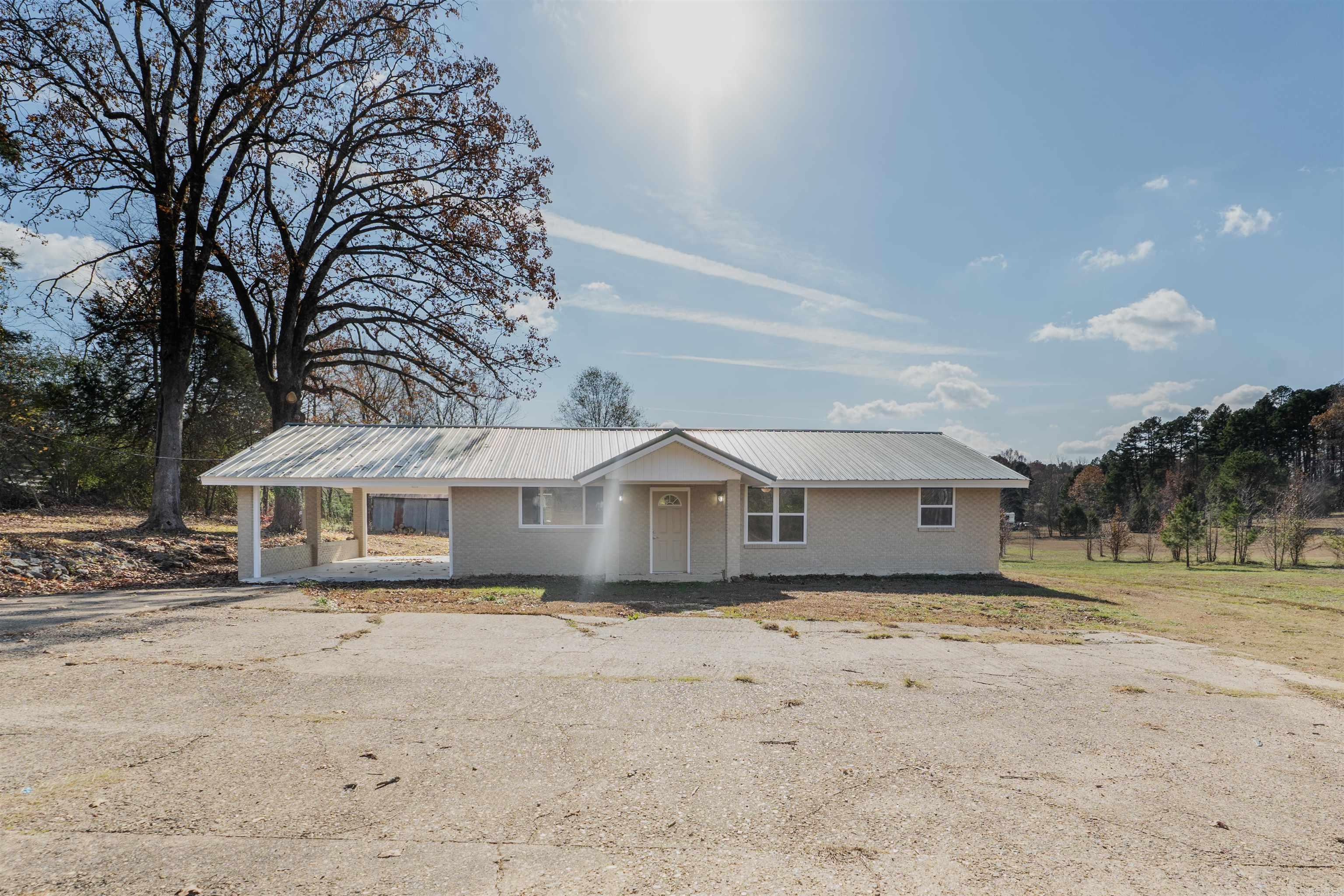 838 San Felipe Rd Hot Springs Village, AR 71909