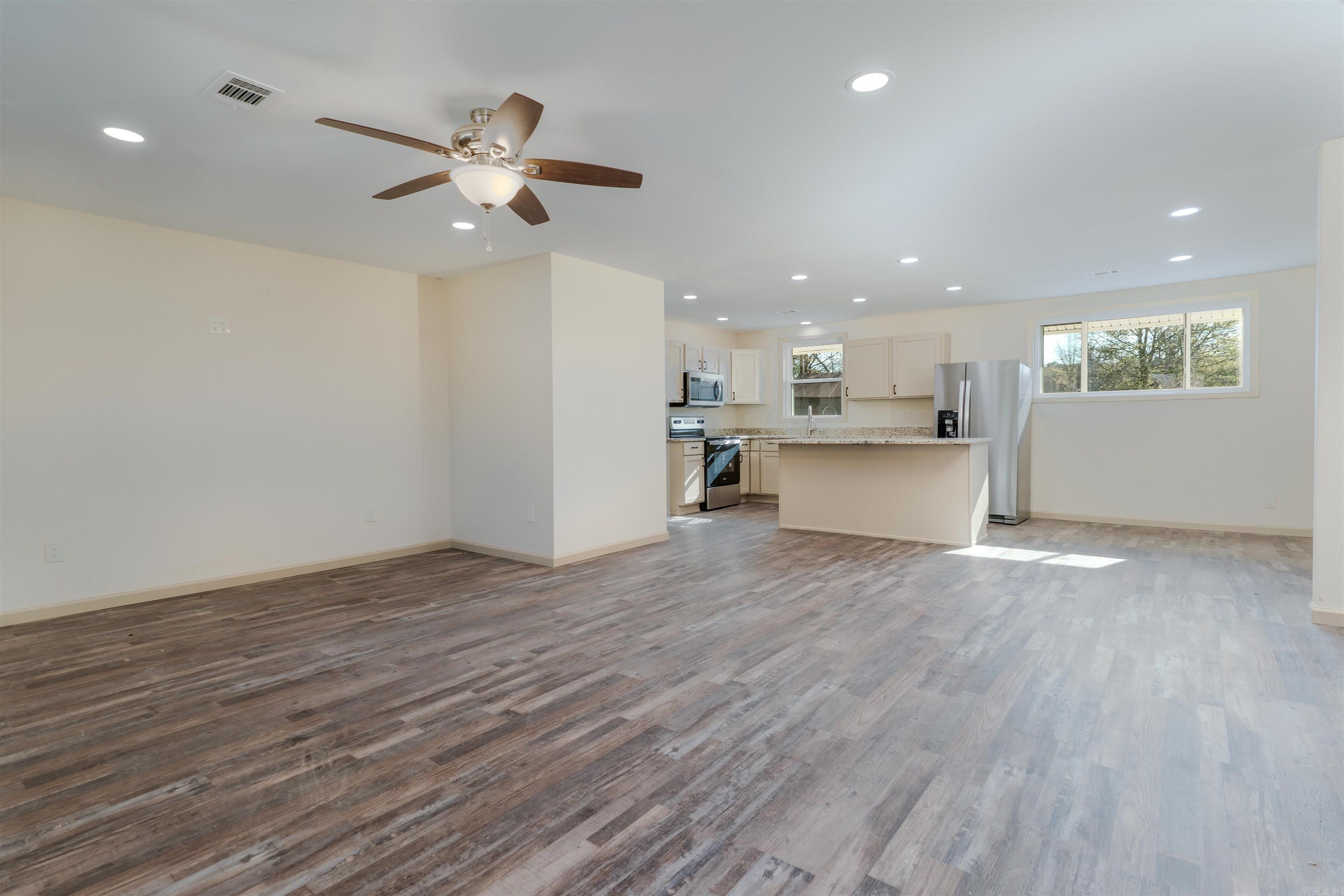 838 San Felipe Rd Hot Springs Village, AR 71909