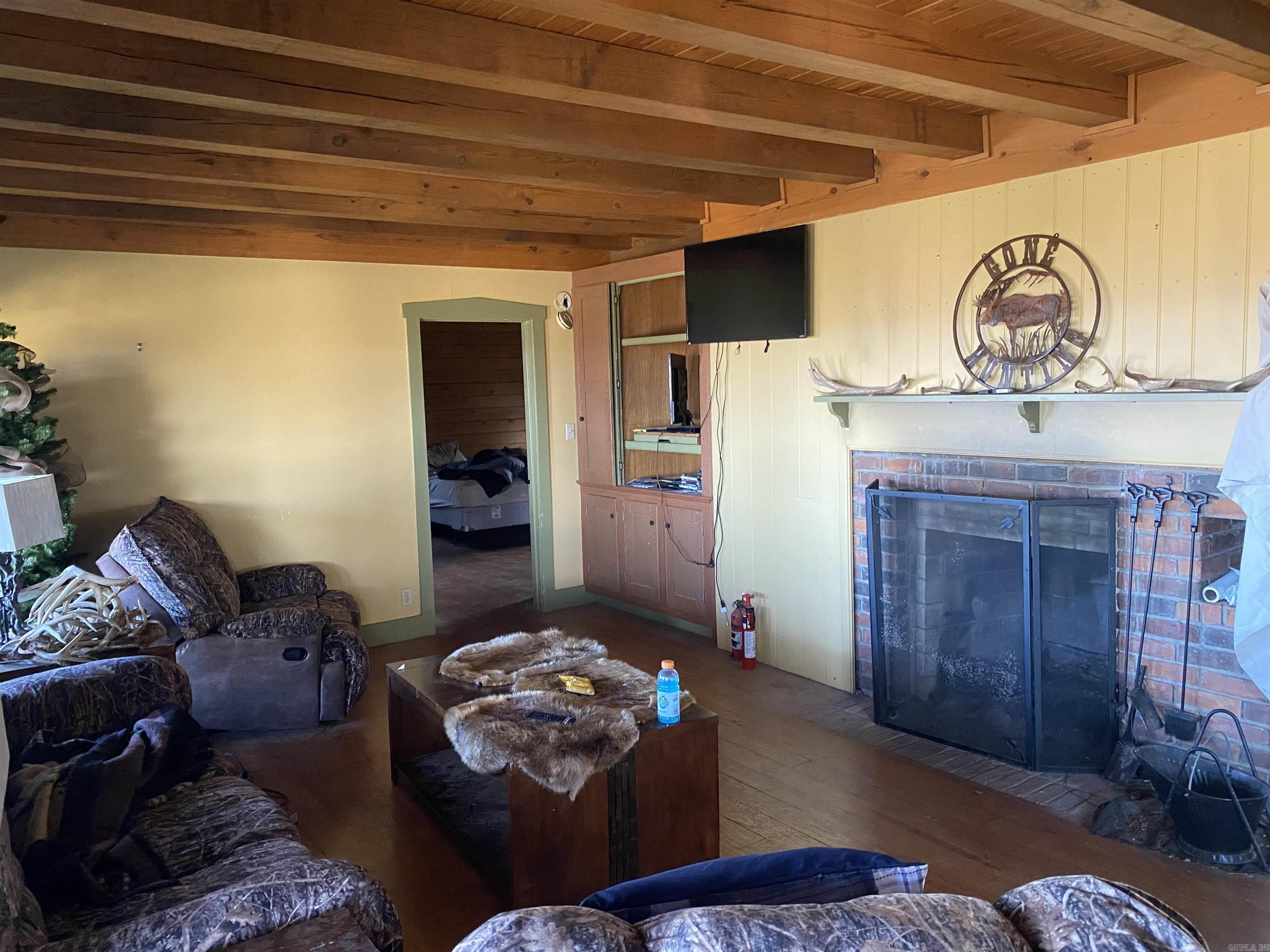 14568 S AR Hwy 9  Melbourne, AR