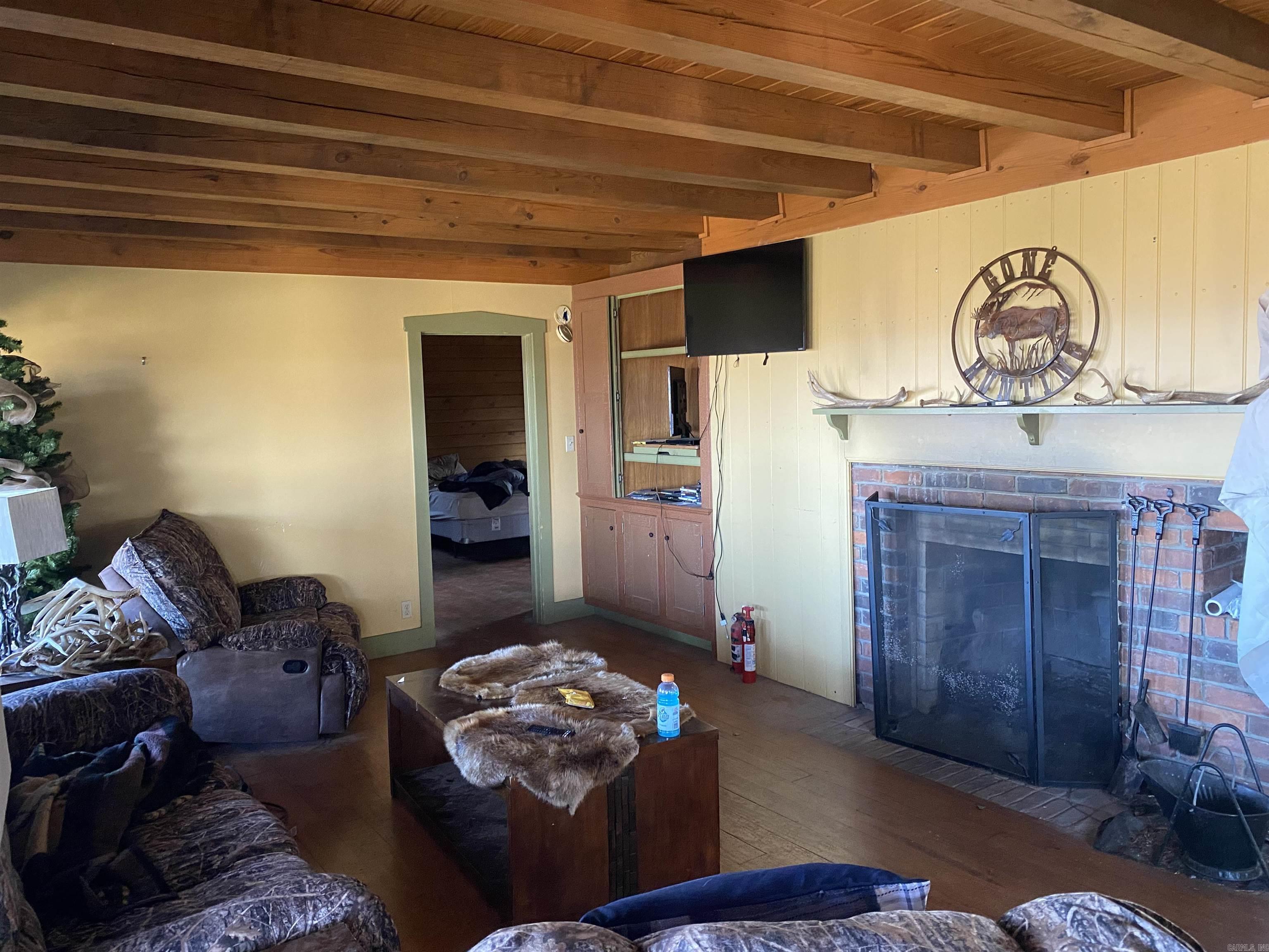 14568 S AR Hwy 9  Melbourne, AR