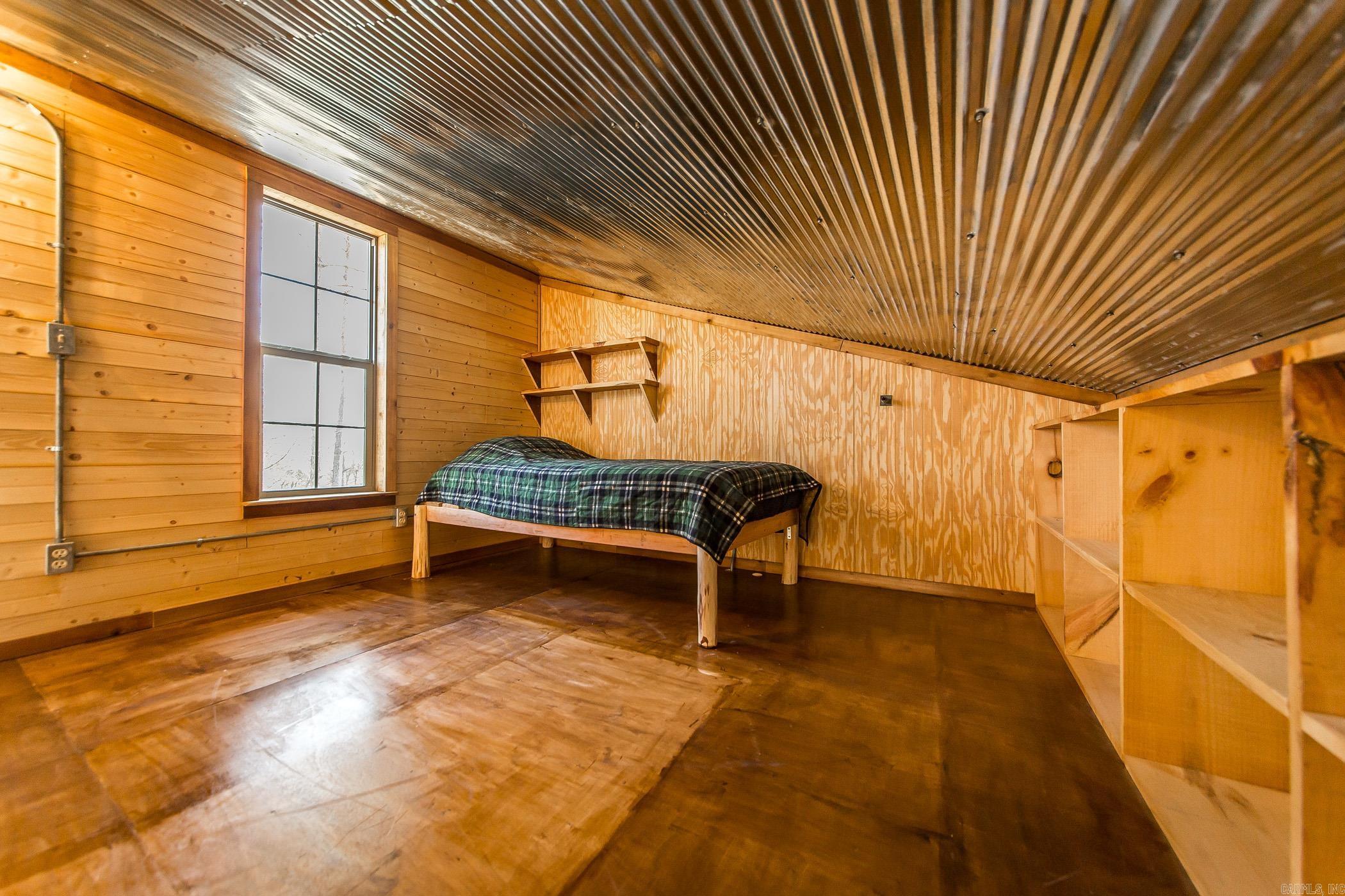 1832  Highway 65 N  Clinton, AR