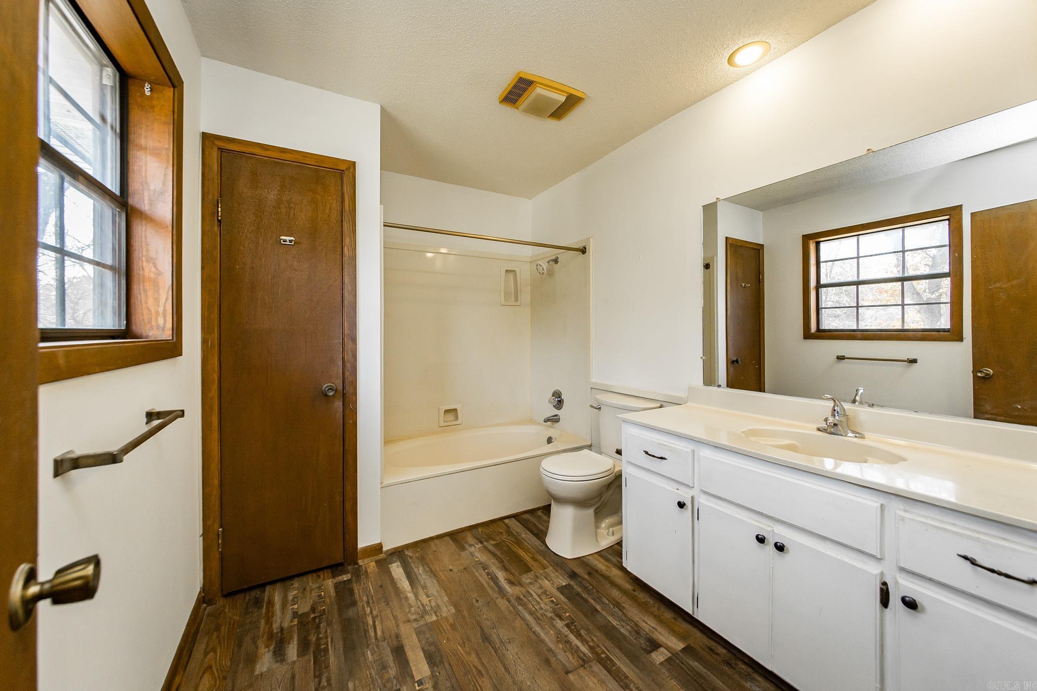 2513 Lakewood  Heber Springs, AR