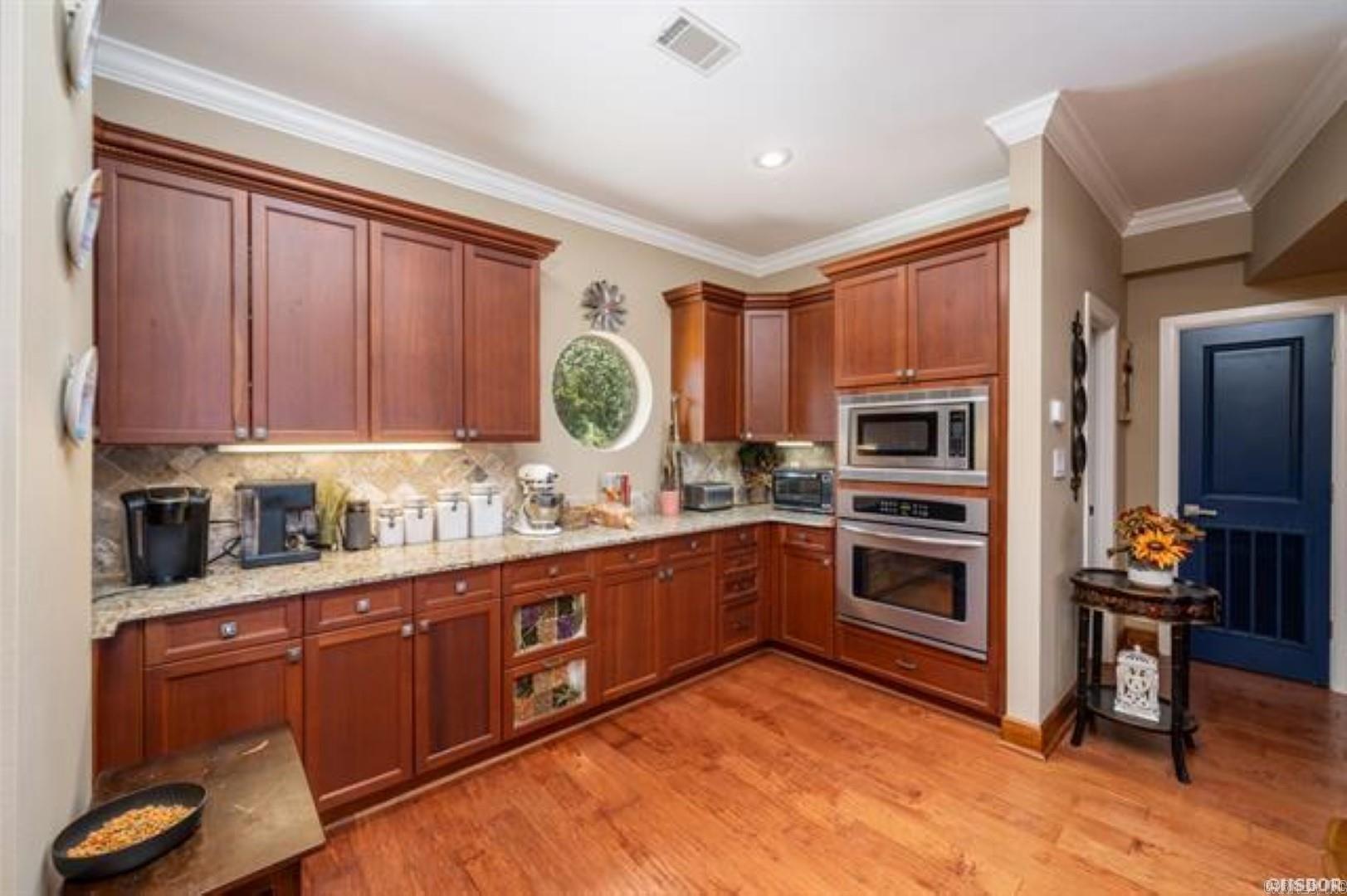 244  Bayou Pt  Hot Springs, AR