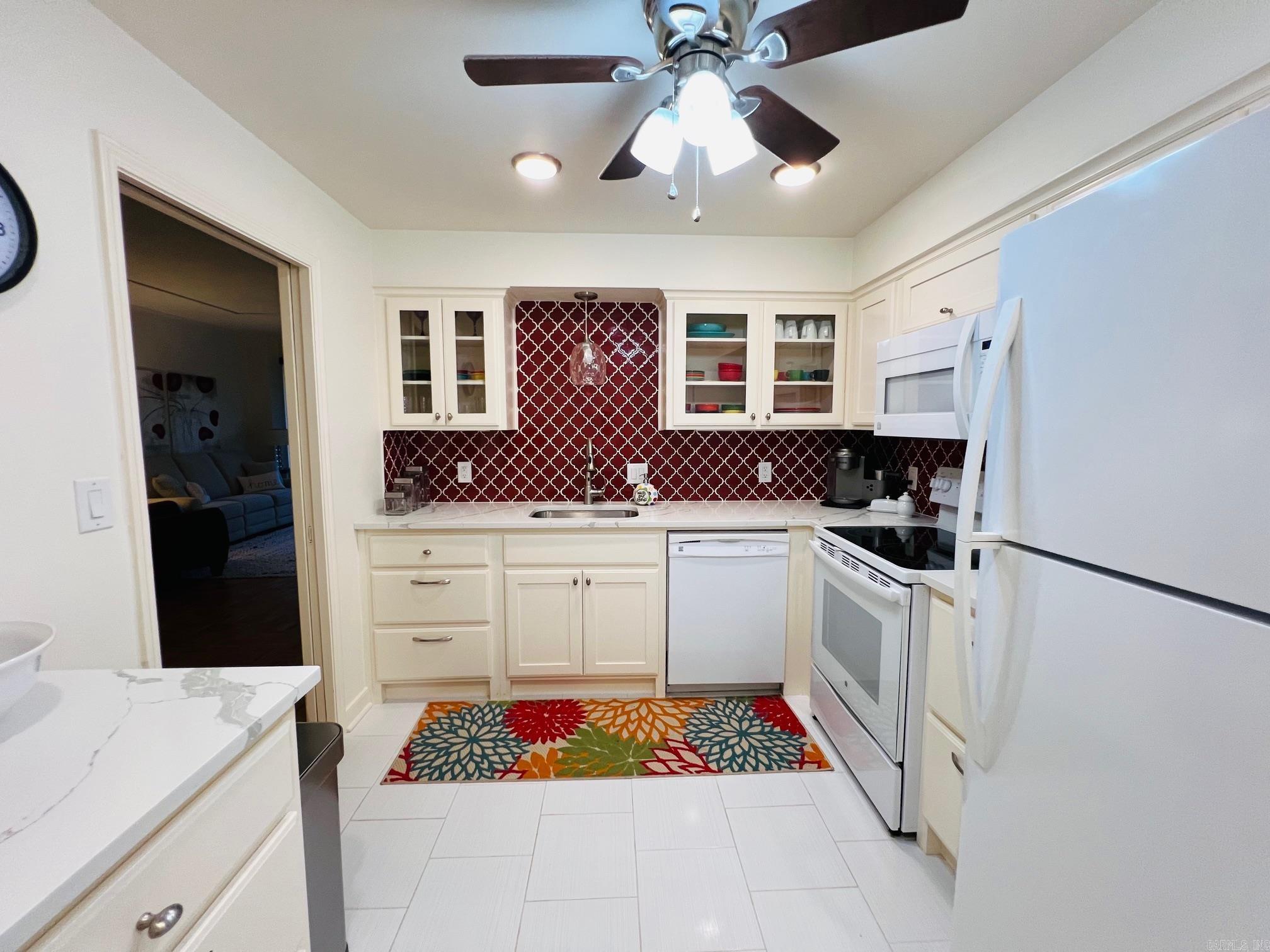 1  Treetops Lane, Apt 203  Little Rock, AR