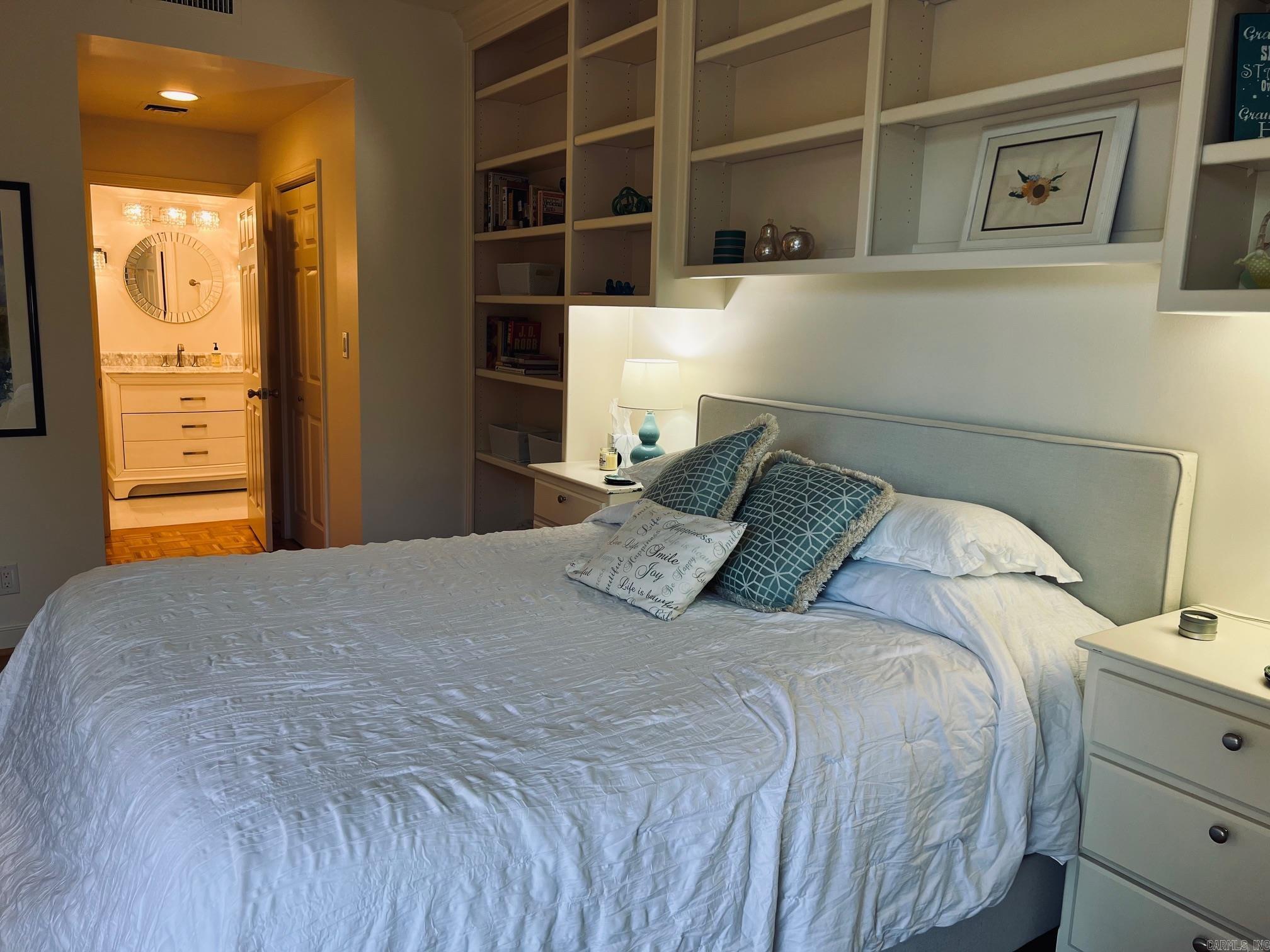 1  Treetops Lane, Apt 203  Little Rock, AR