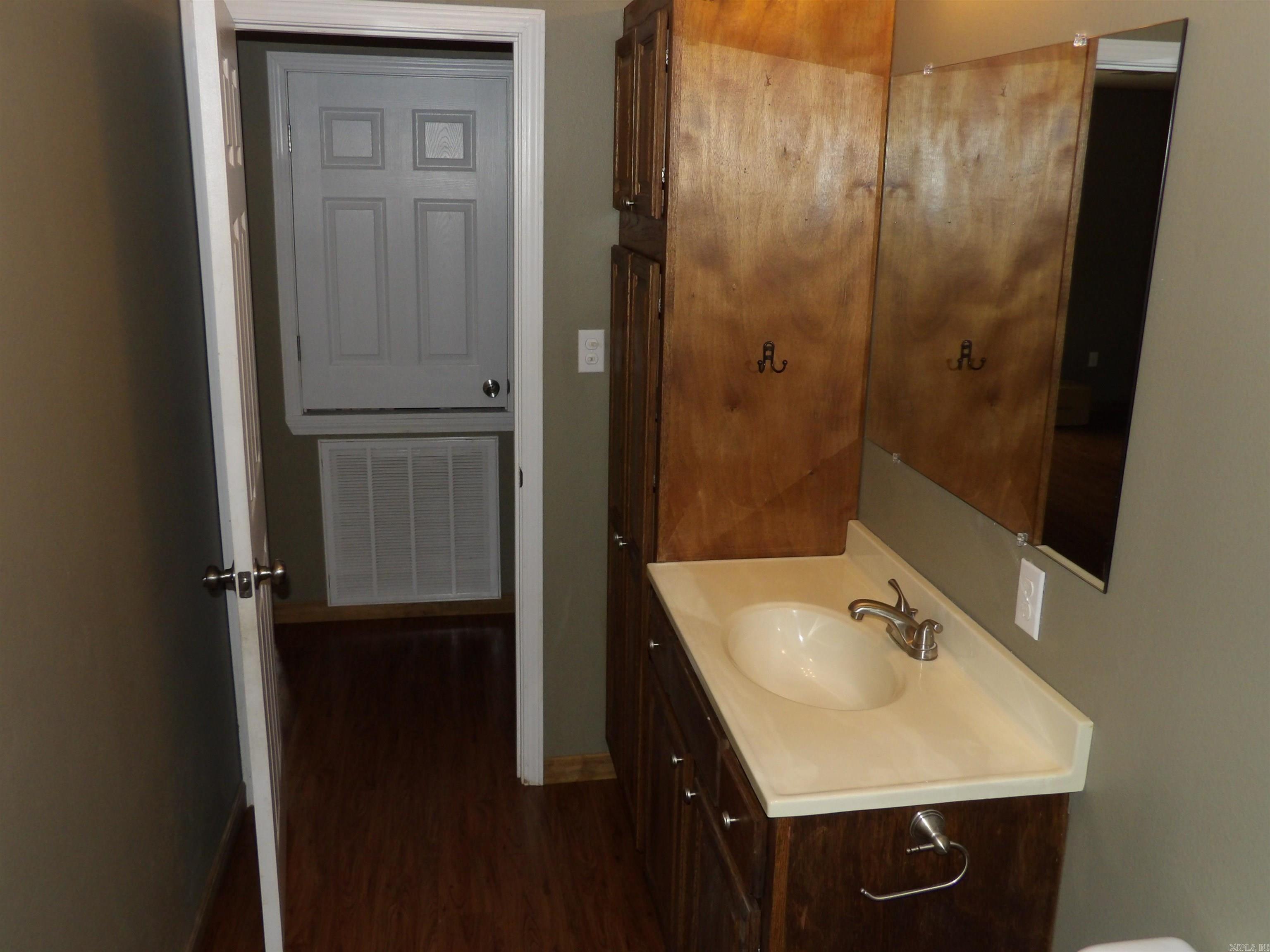125 W Jackson  Monticello, AR