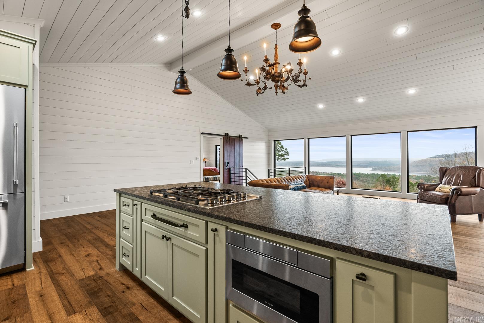 149  Overlook Drive  Fairfield Bay, AR