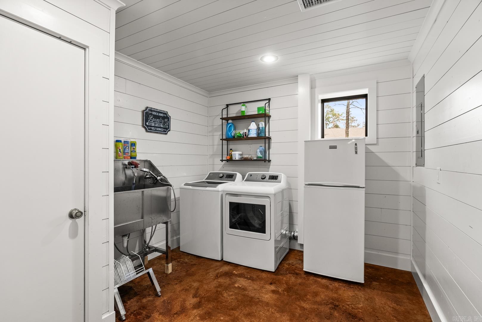 149  Overlook Drive  Fairfield Bay, AR