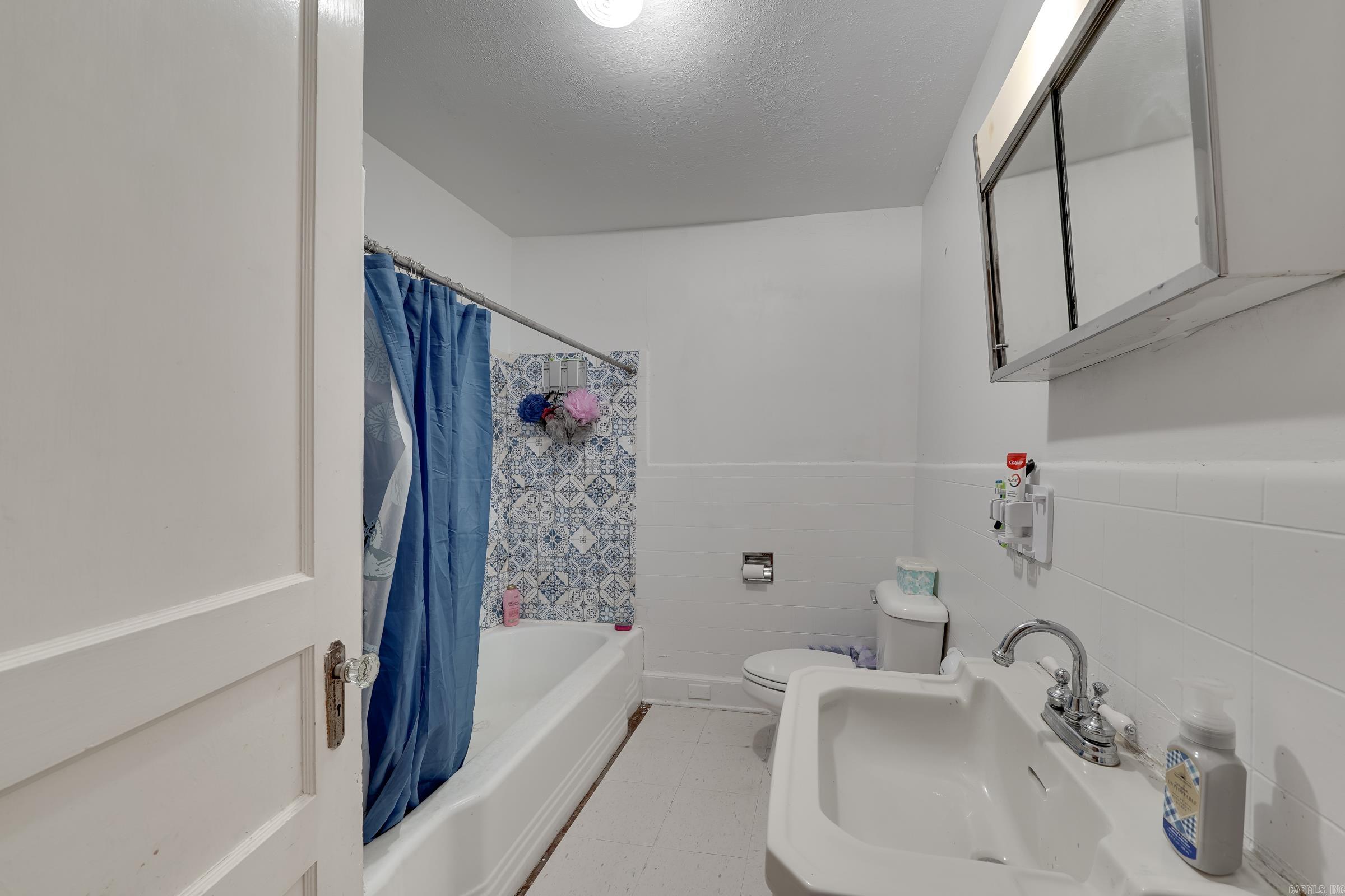 715 W Stilwell  De Queen, AR