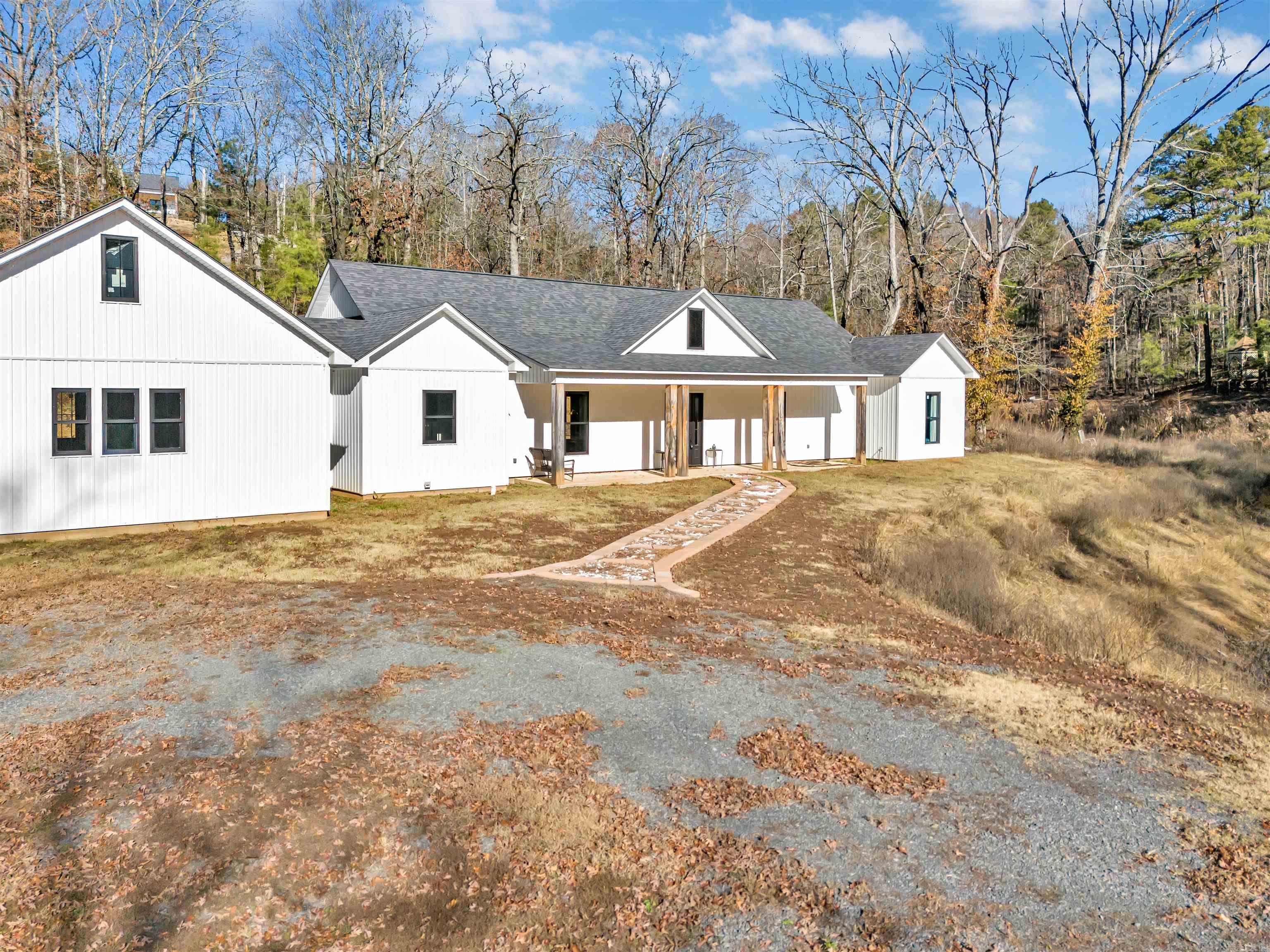 458  Cedar Creek  Center Ridge, AR