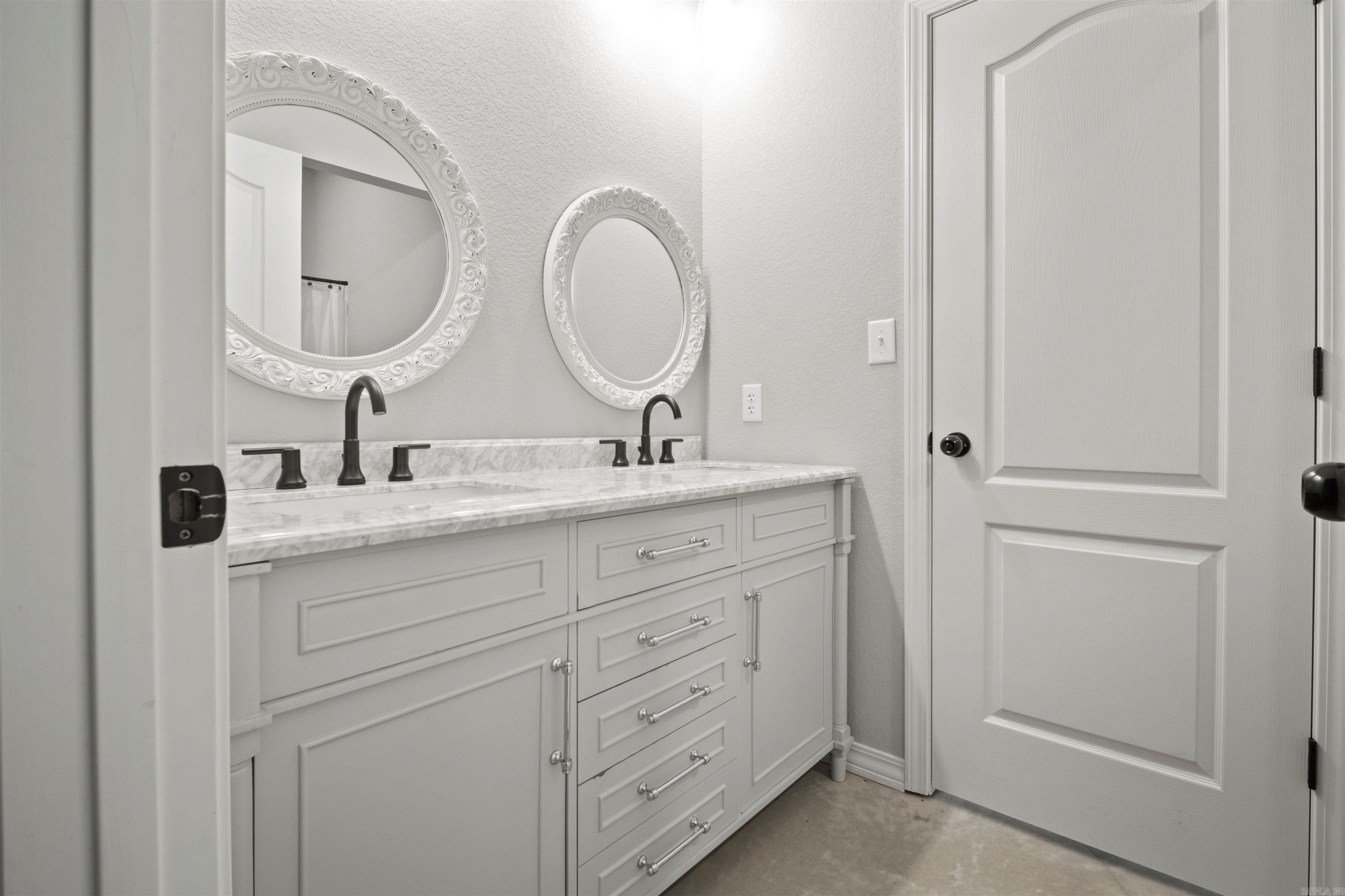 458  Cedar Creek  Center Ridge, AR