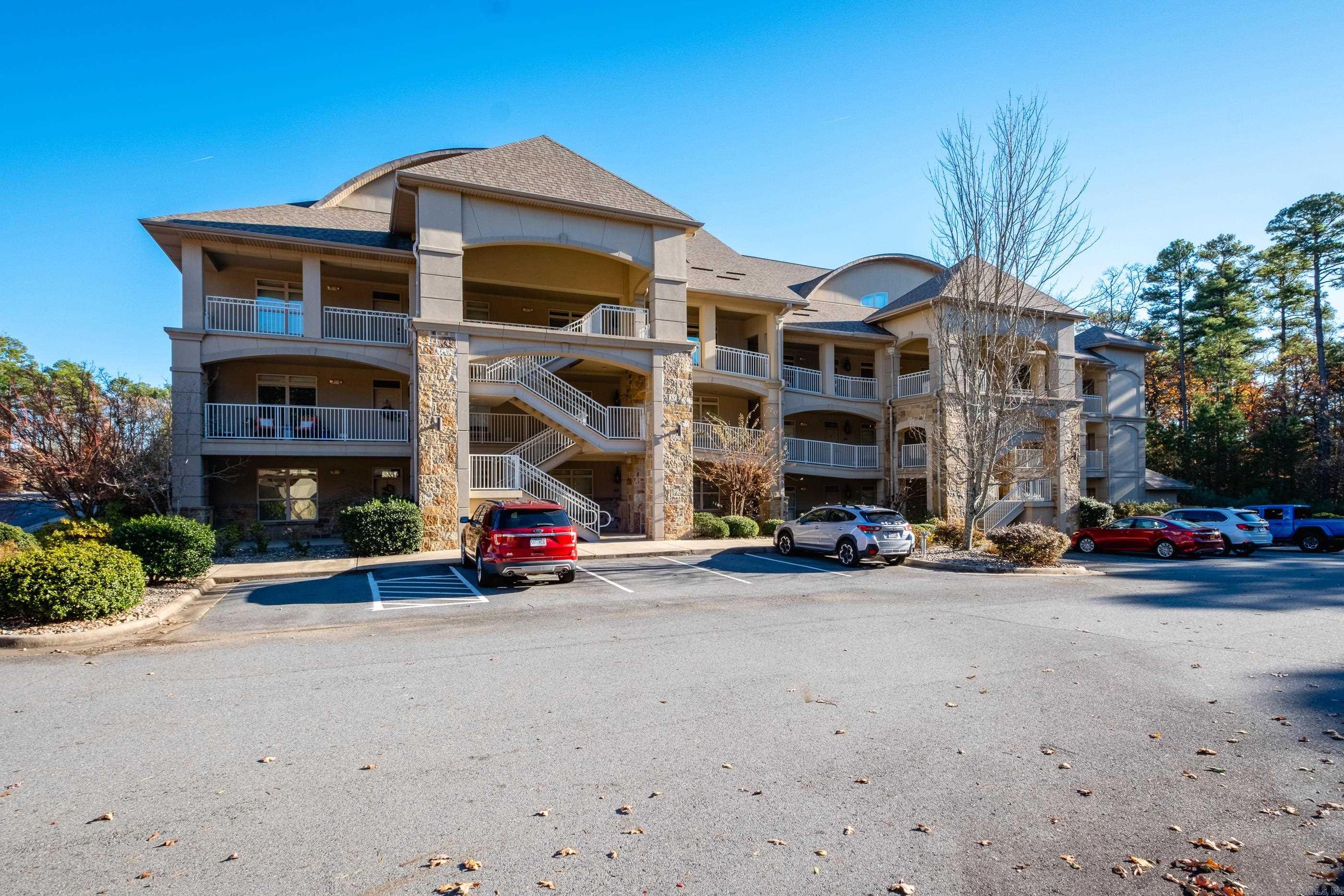 100 Vallon Lane