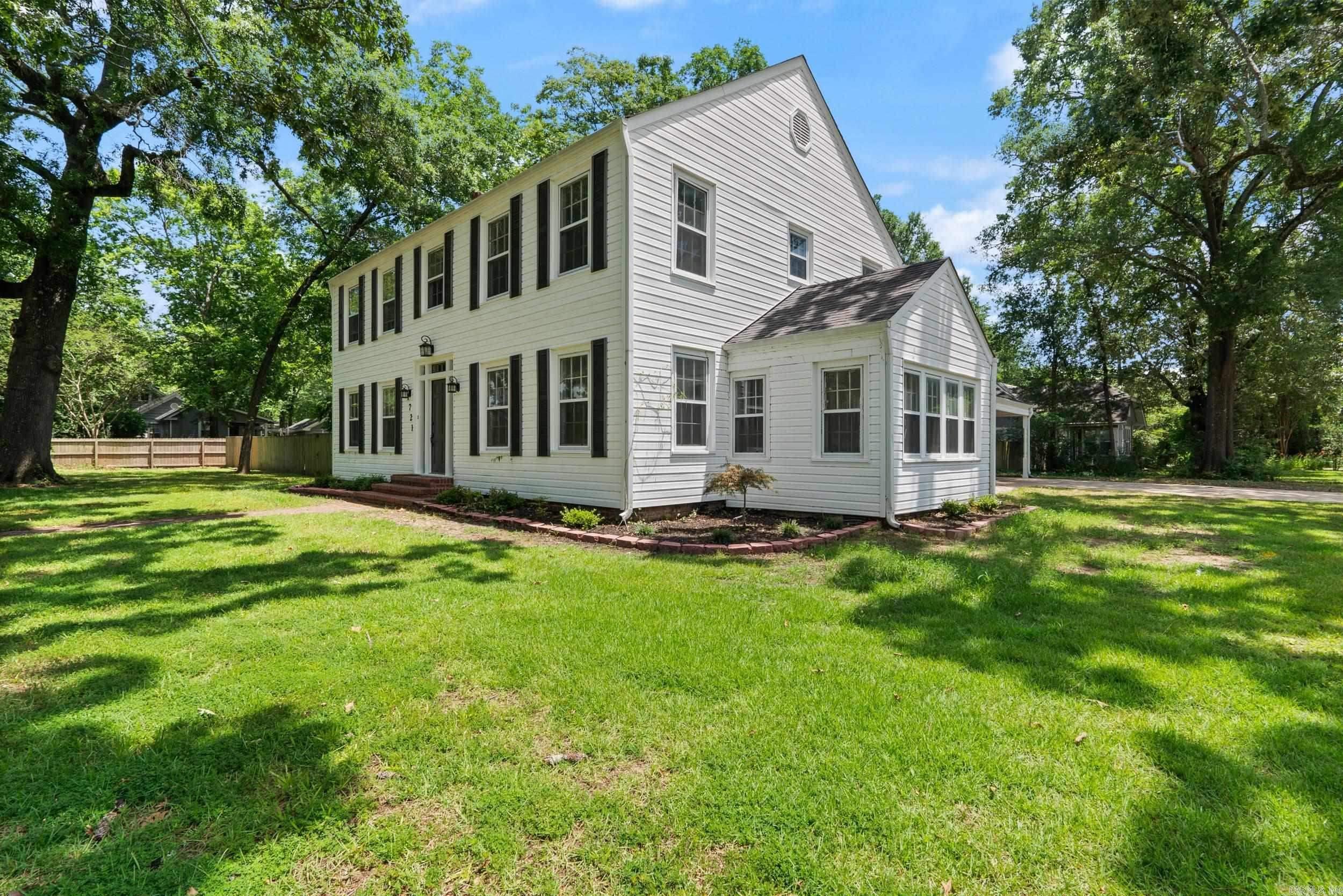 1721 Scott Street Conway, AR 72034